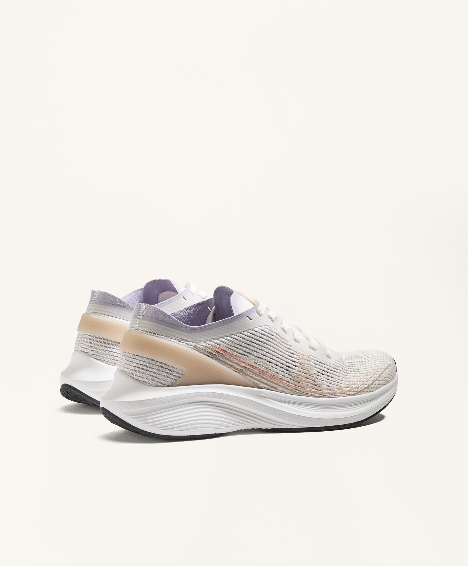 RUNNING SHOES