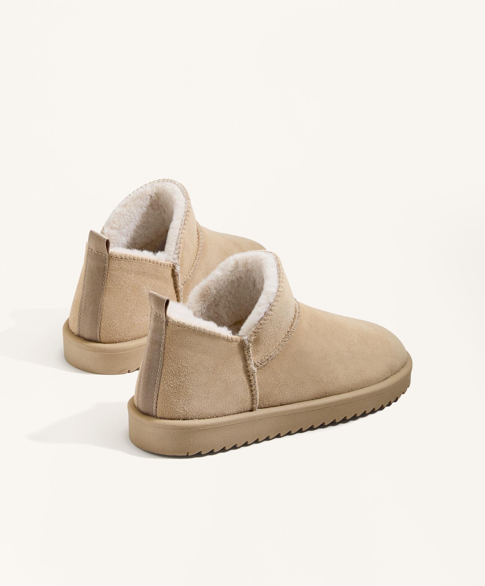 LEATHER ANKLE BOOT