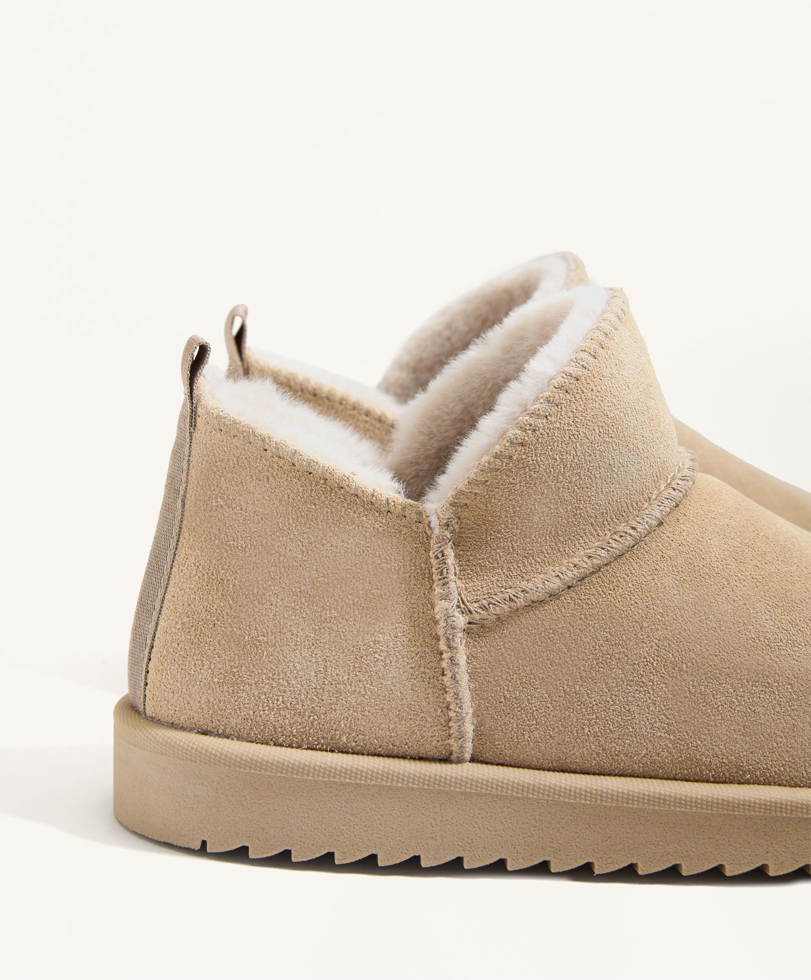 LEATHER ANKLE BOOT