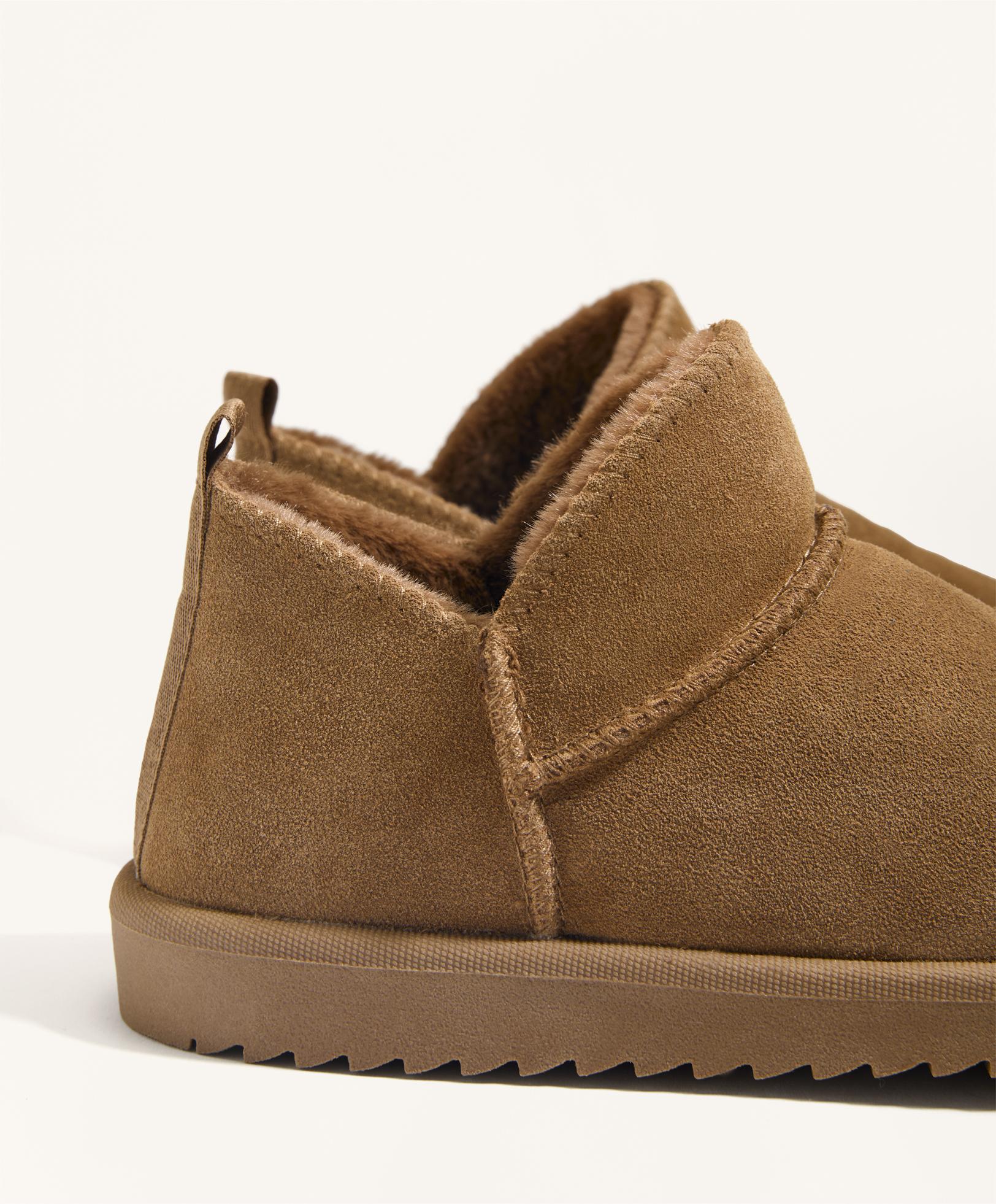 LEATHER ANKLE BOOT