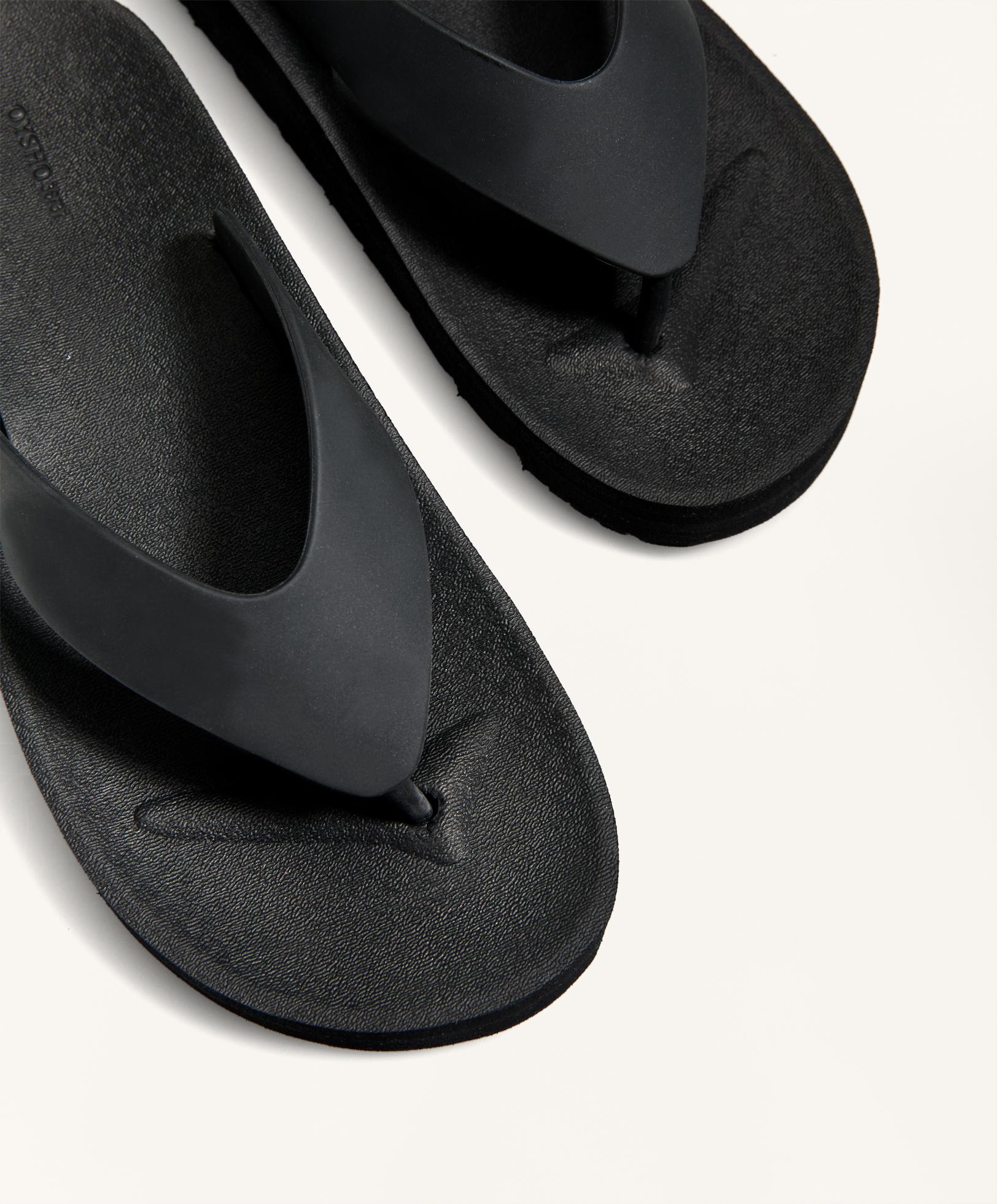 PLATFORM SANDAL