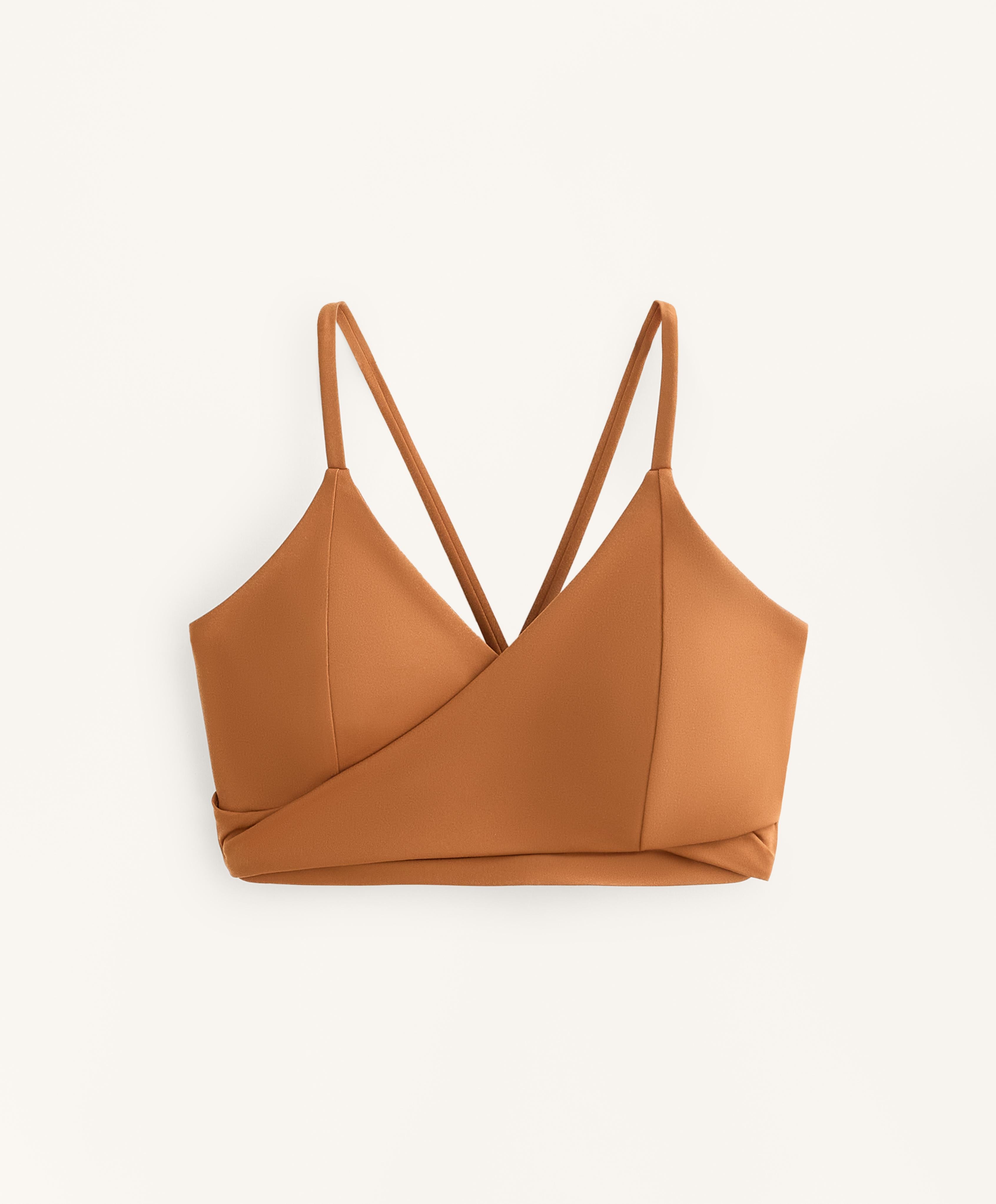 COMFORTLUX CROSSOVER MEDIUM SUPPORT SPORTS BRA WITH CUPS