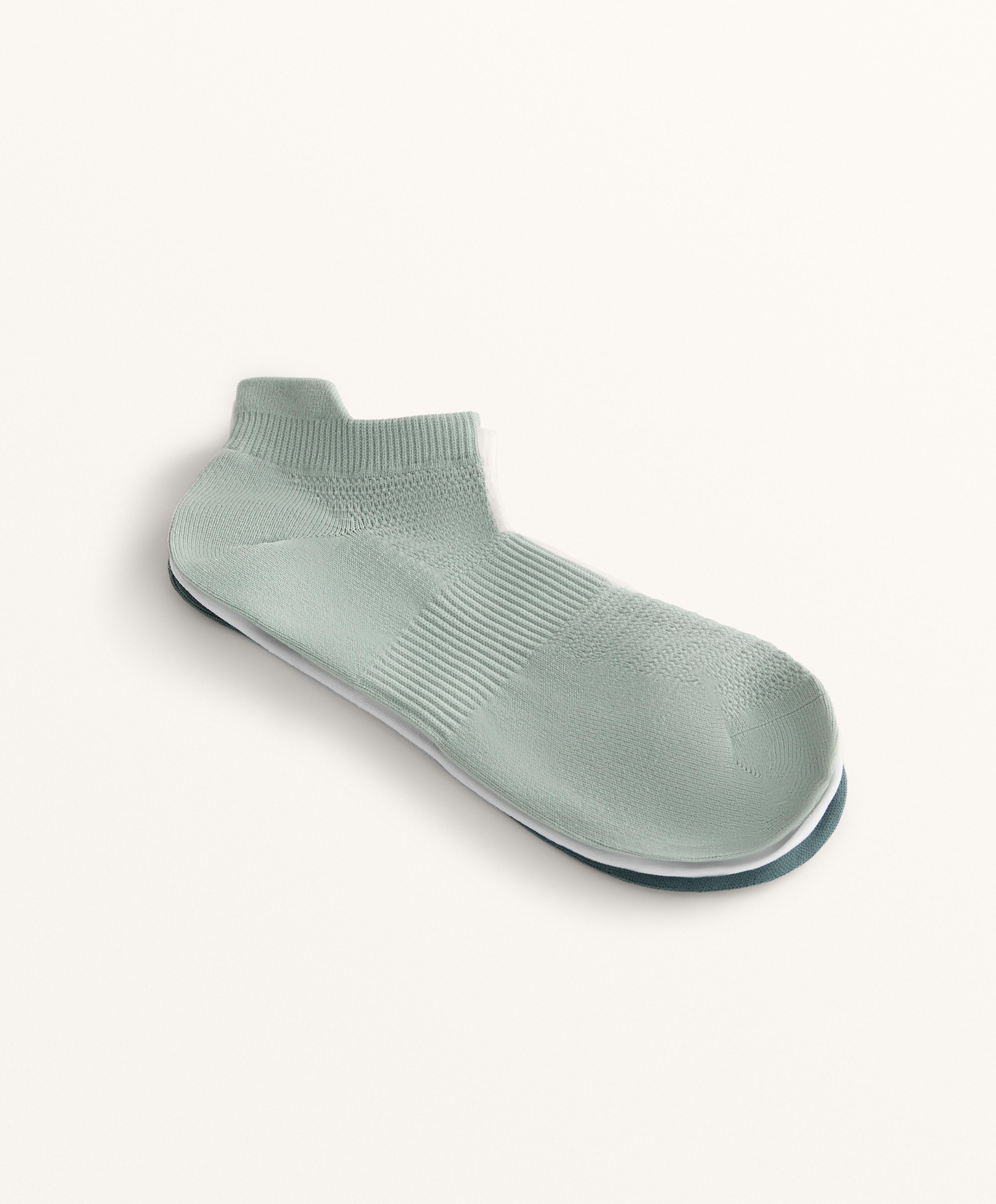 3 PACK OF TAB TRAINER SOCKS IN A POLYAMIDE BLEND