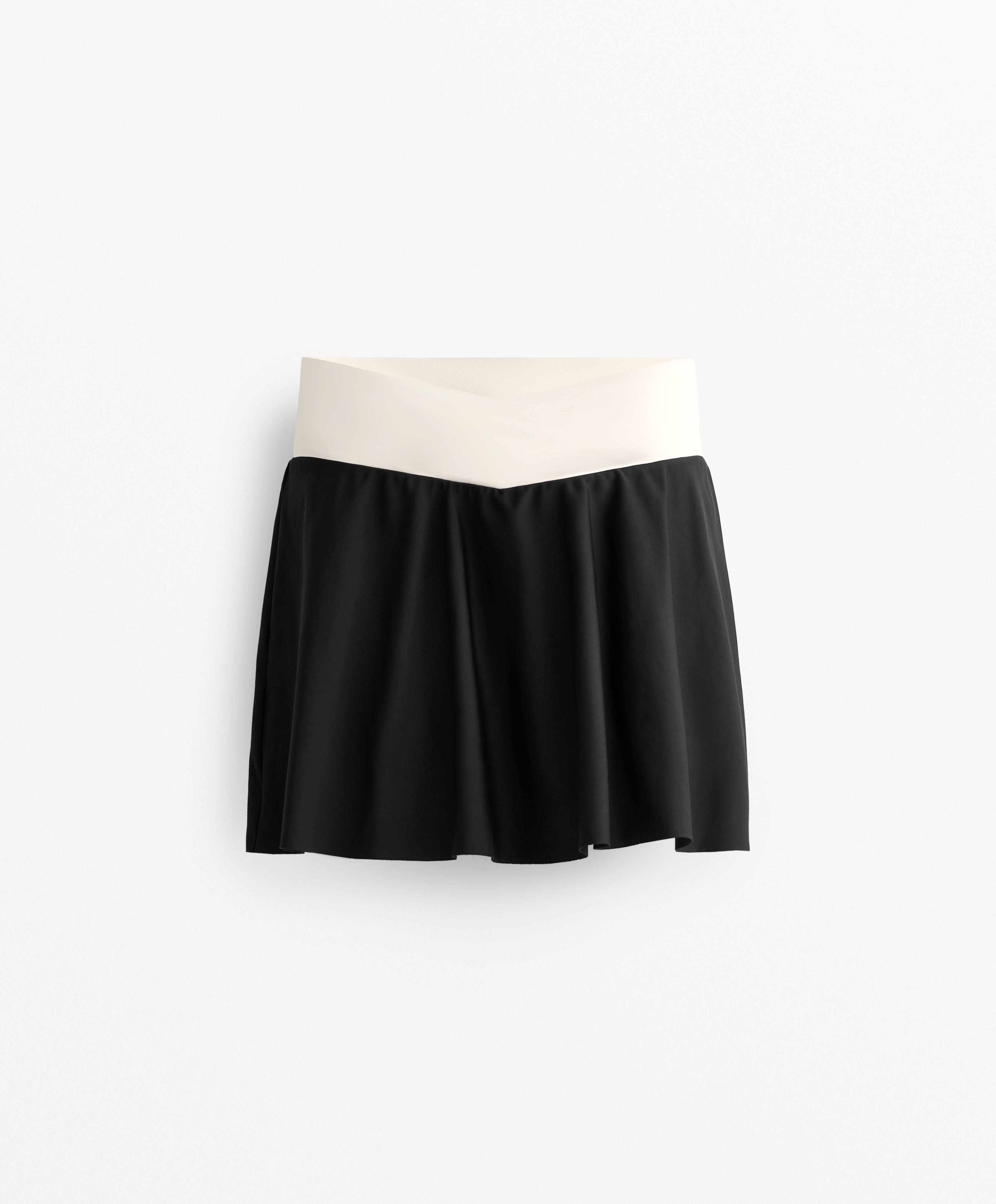 PERFECT ADAPT V WAIST SKIRT