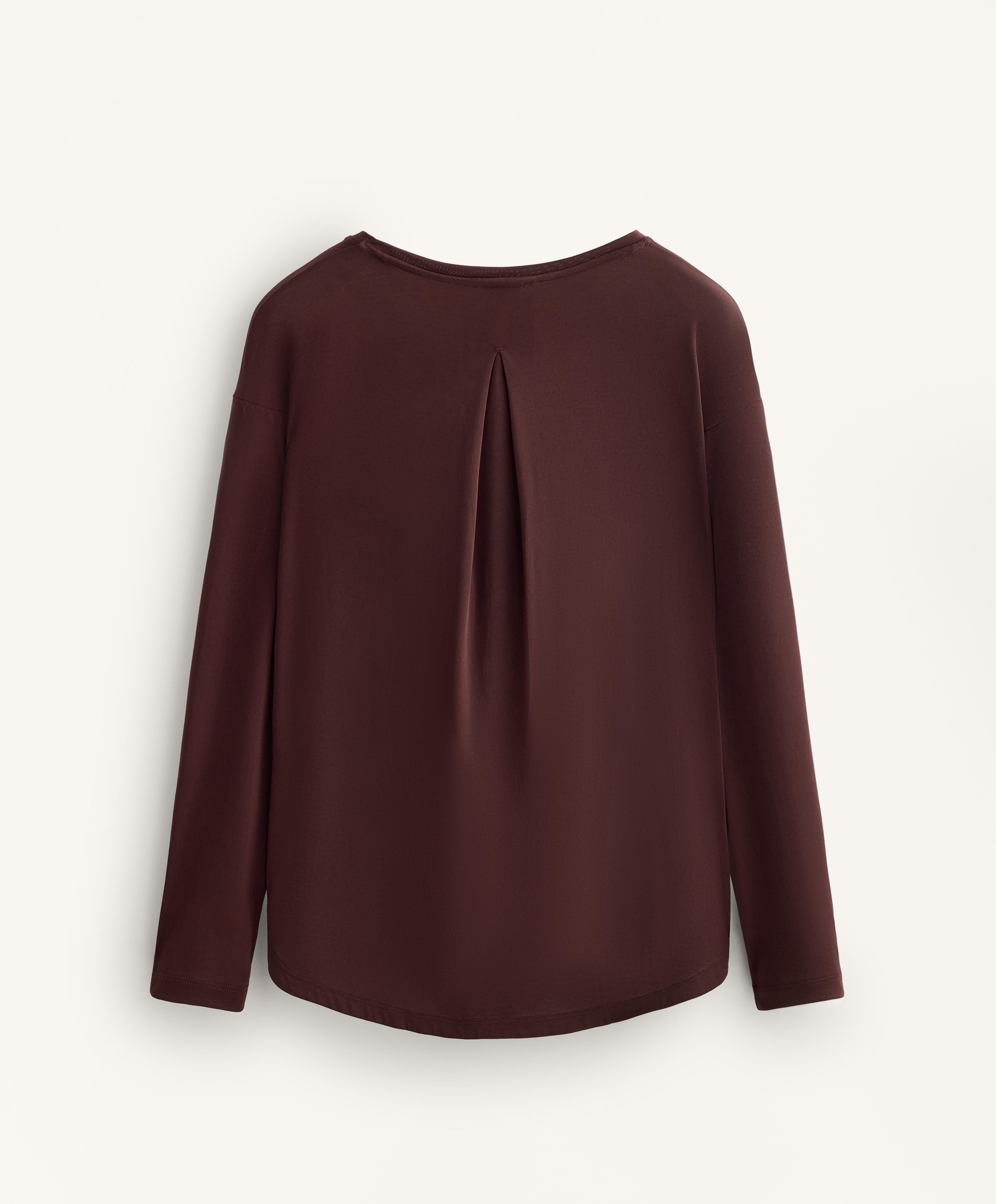 LONG SLEEVE T SHIRT WITH BACK PLEAT IN A MODAL BLEND