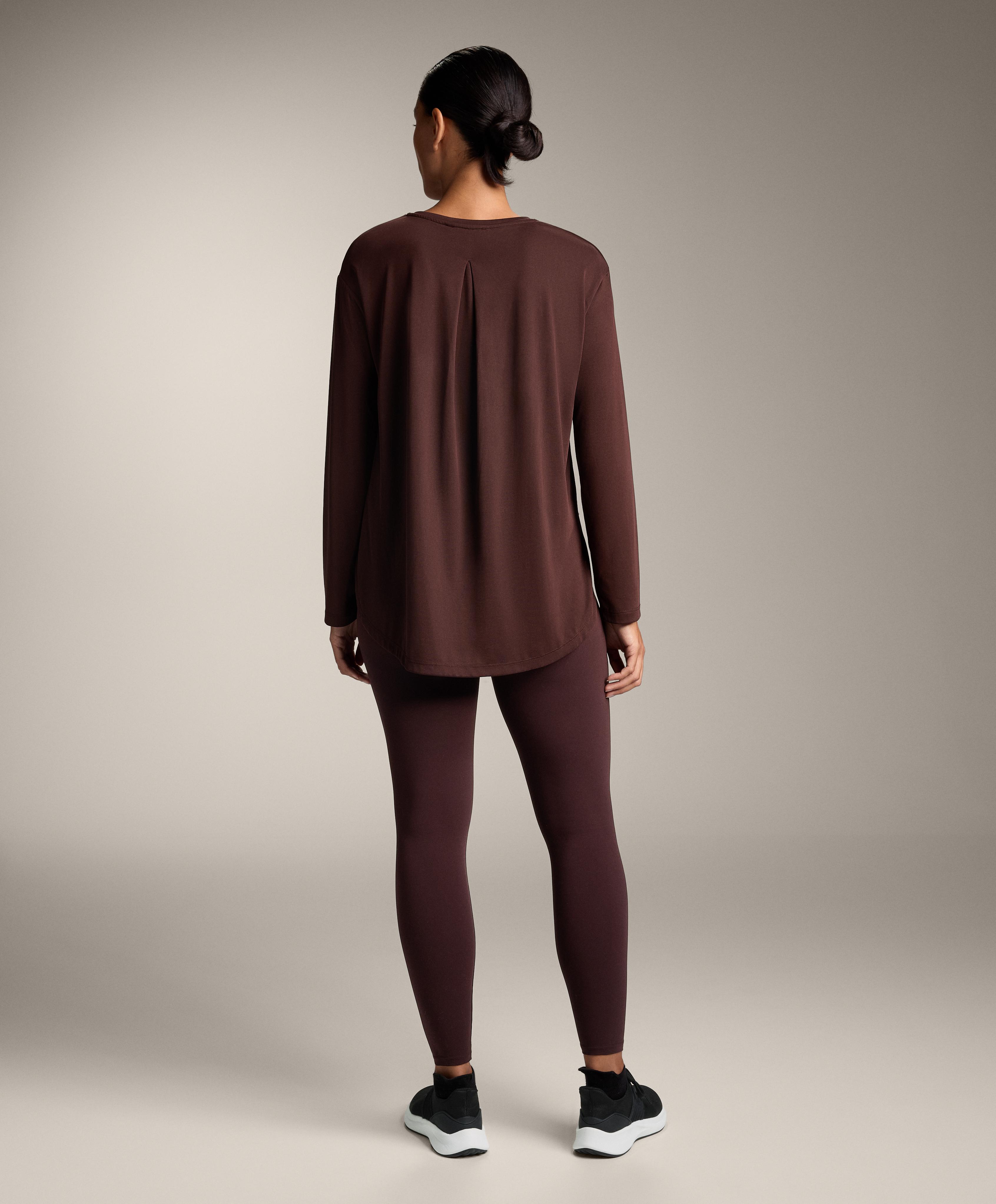 LONG SLEEVE T SHIRT WITH BACK PLEAT IN A MODAL BLEND