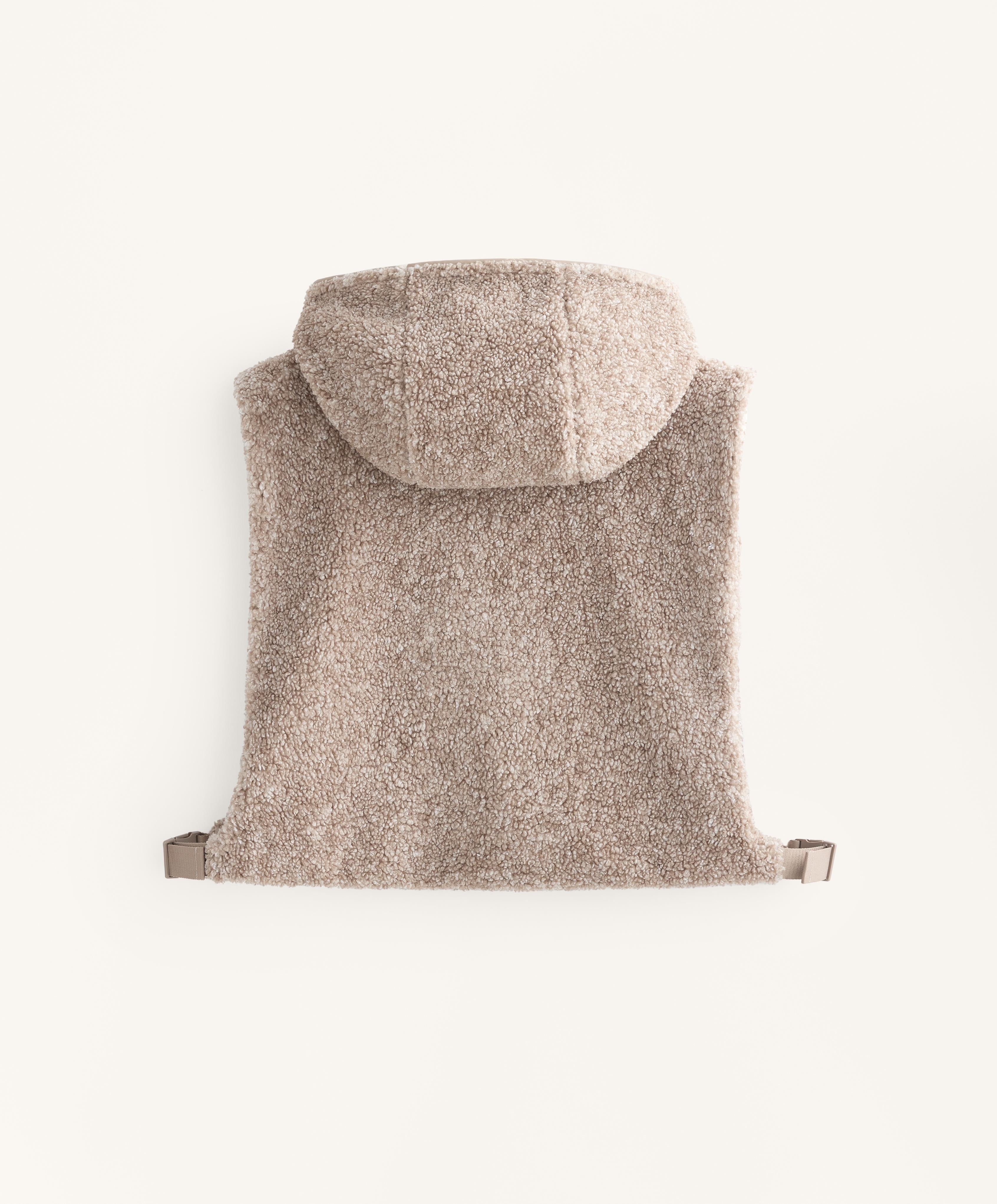 HOODED BORG GILET