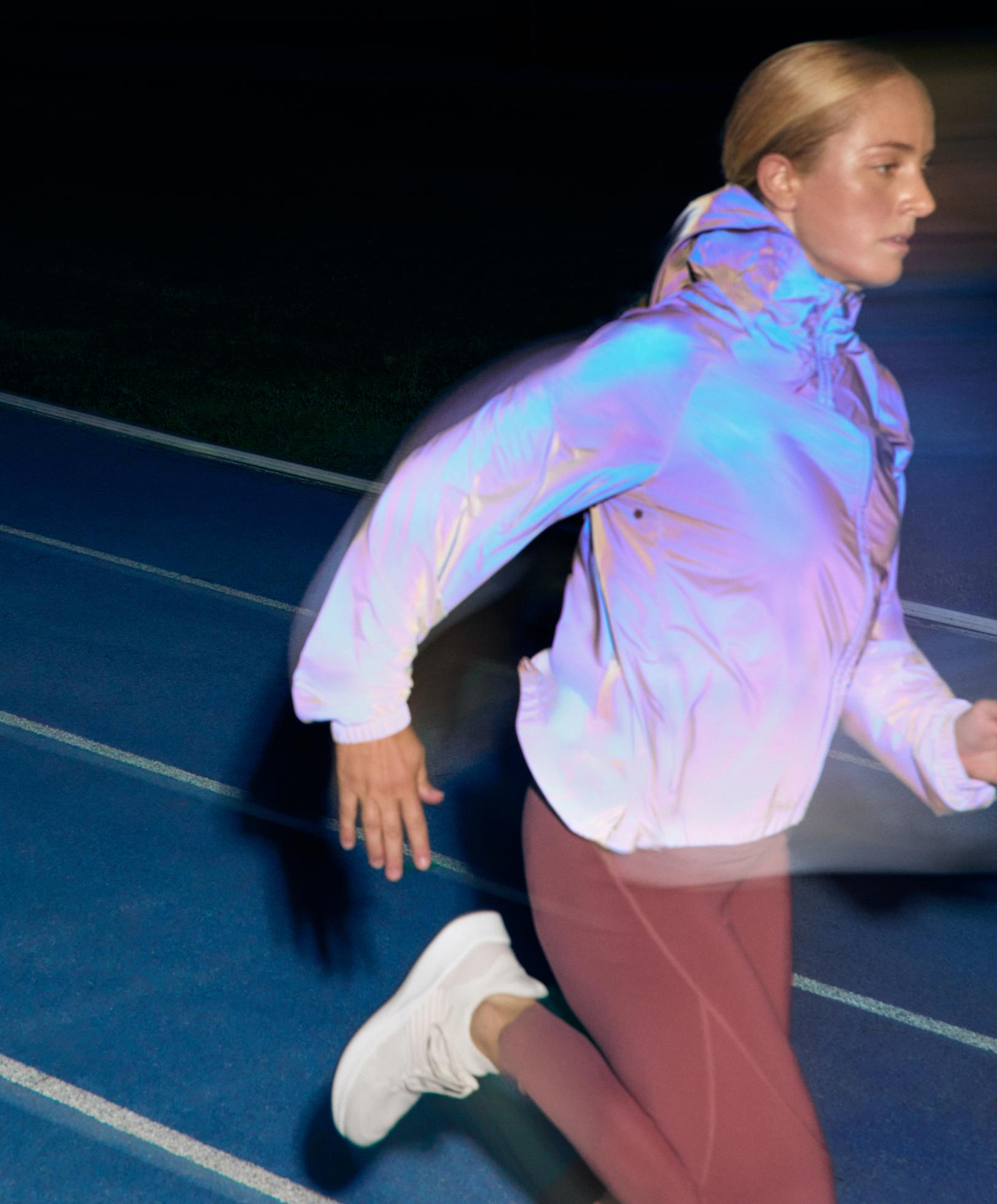 LIGHTWEIGHT REFLECTIVE WATER REPELLENT JACKET