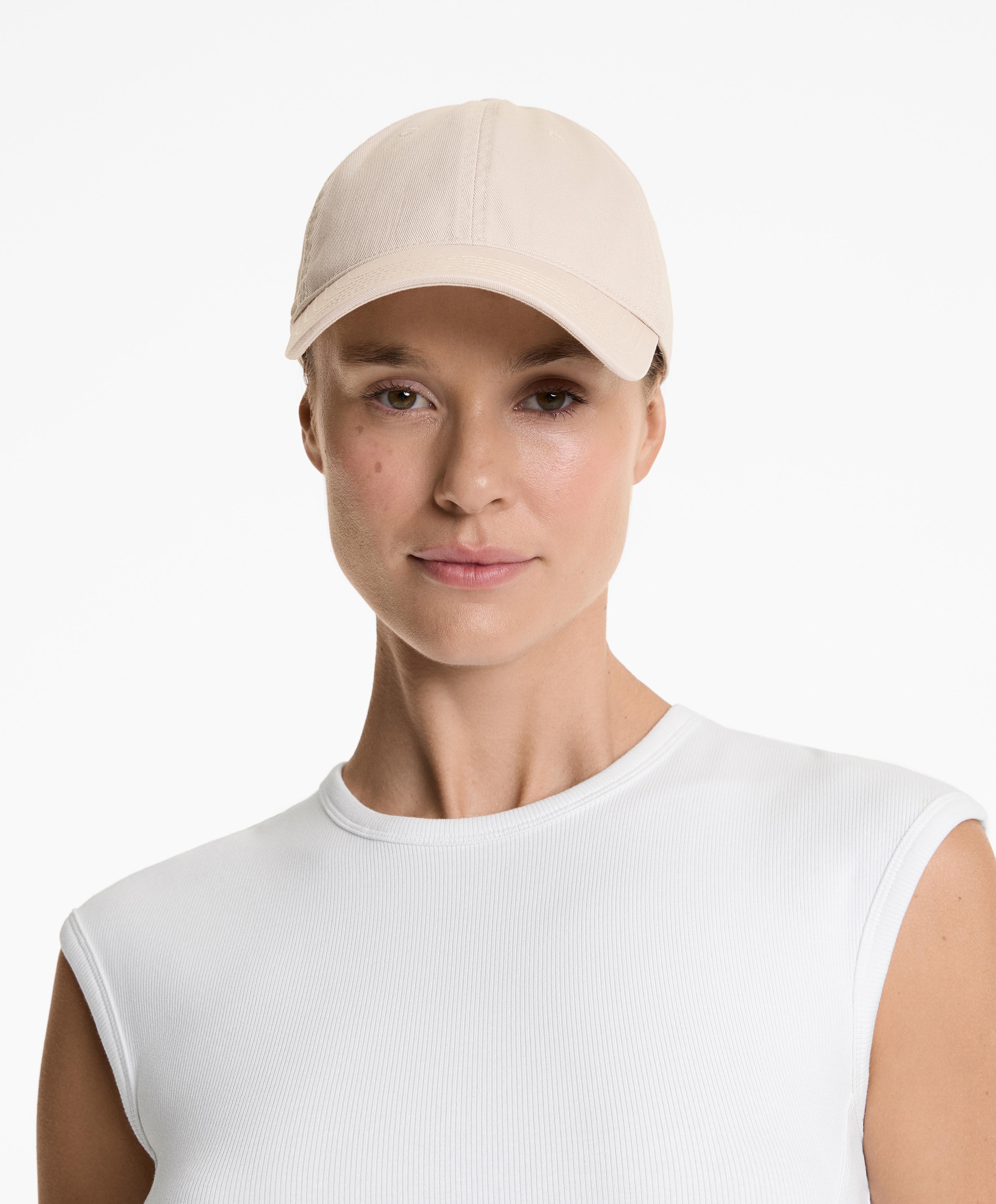 100% COTTON CAP WITH WASHED EFFECT