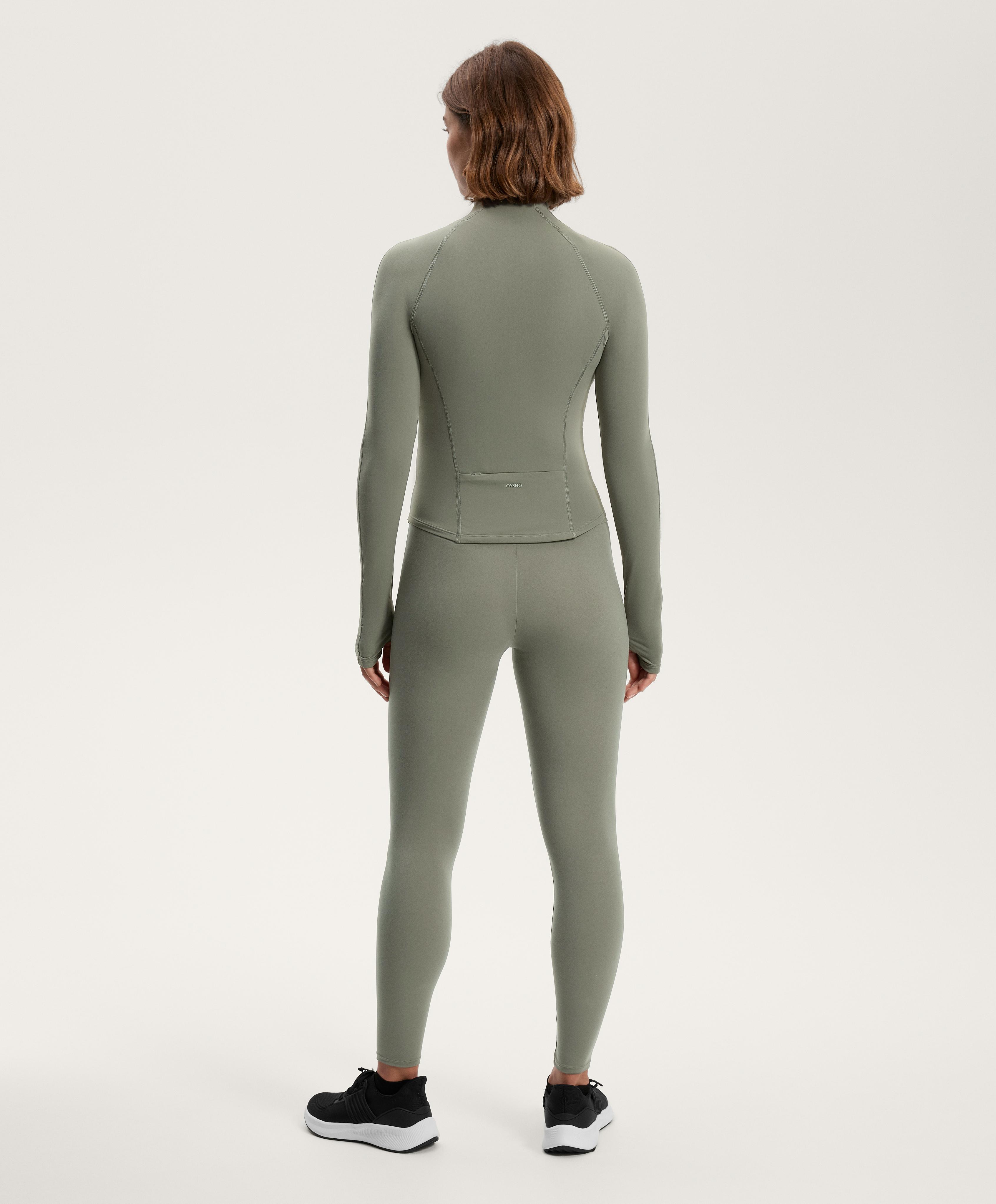 LIGHT WARM TECHNICAL JACKET WITH SEAMS