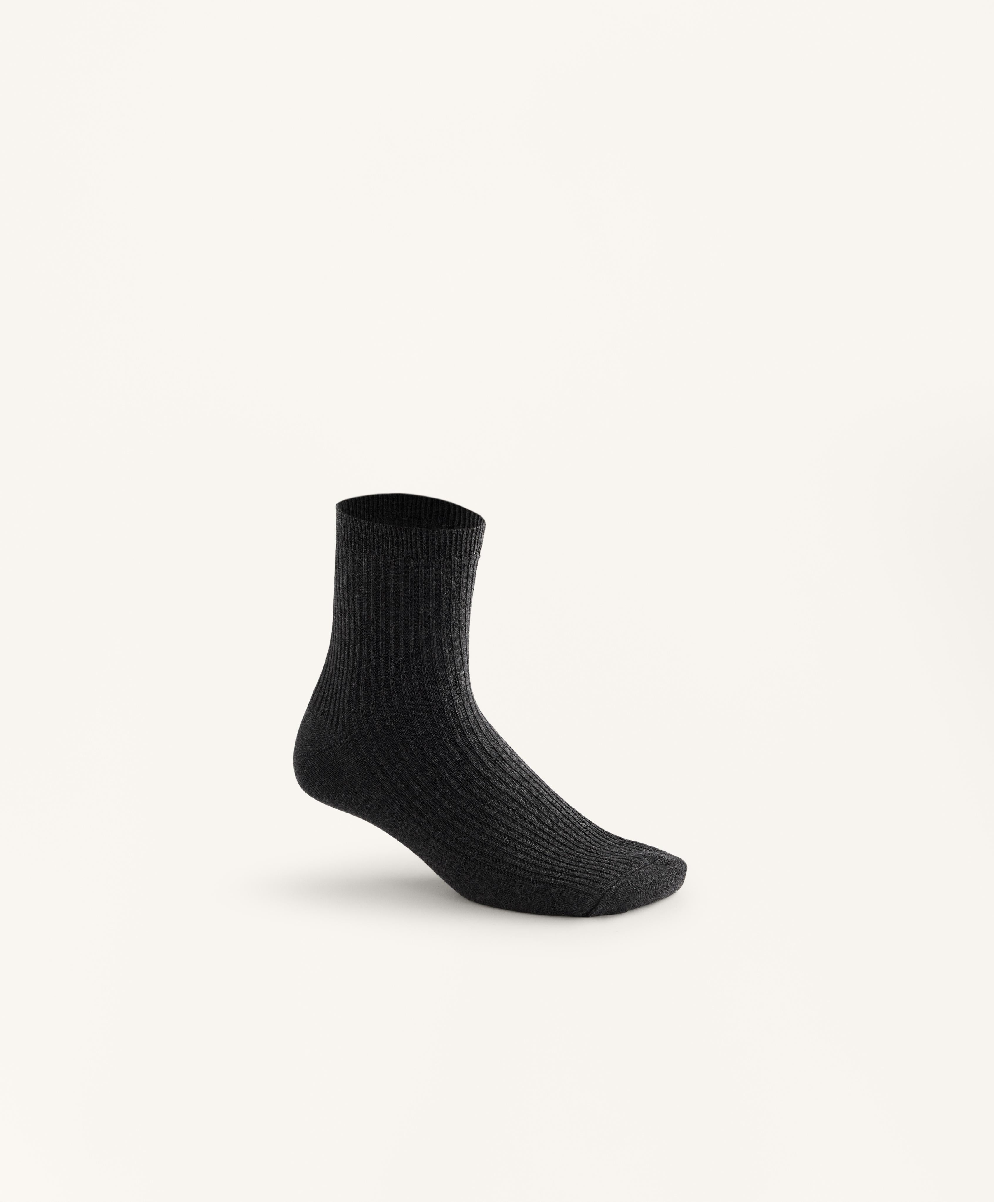 5 PAIRS OF QUARTER SOCKS WITH COTTON