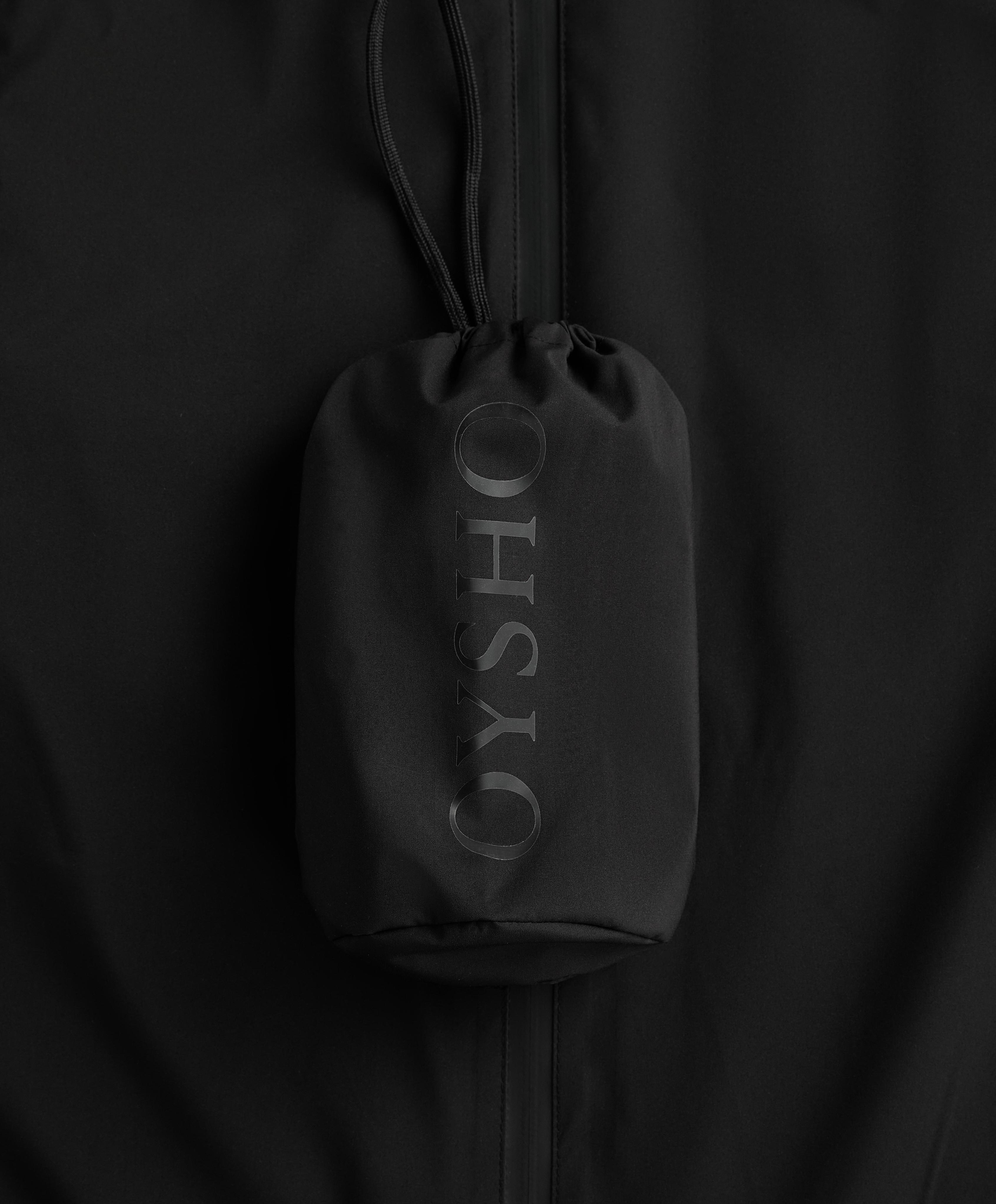 LONG PACKABLE SUPER EXTRA LIGHTWEIGHT 10K WATERPROOF JACKET