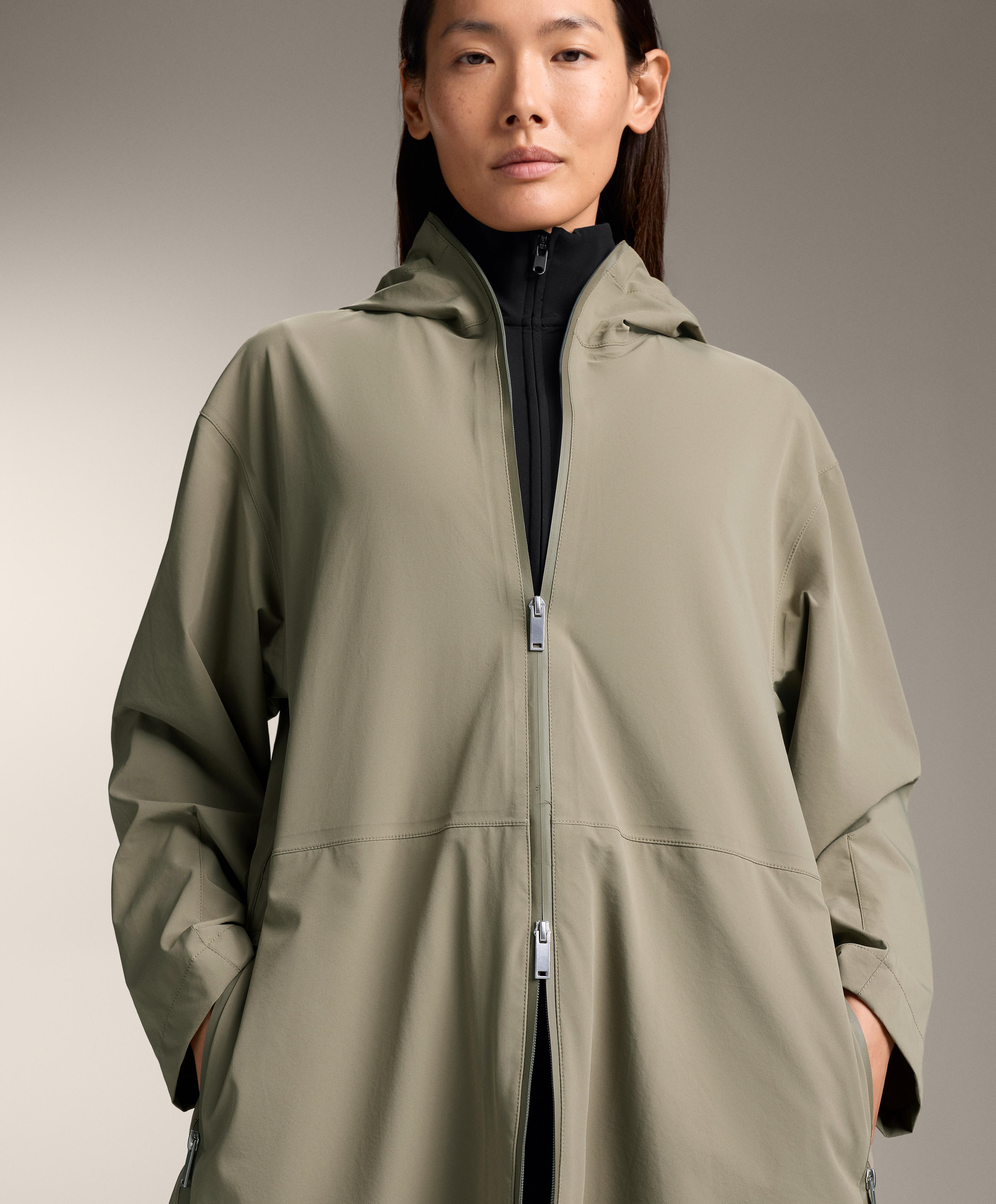 EXTRA LIGHTWEIGHT LONG 10K WATERPROOF JACKET
