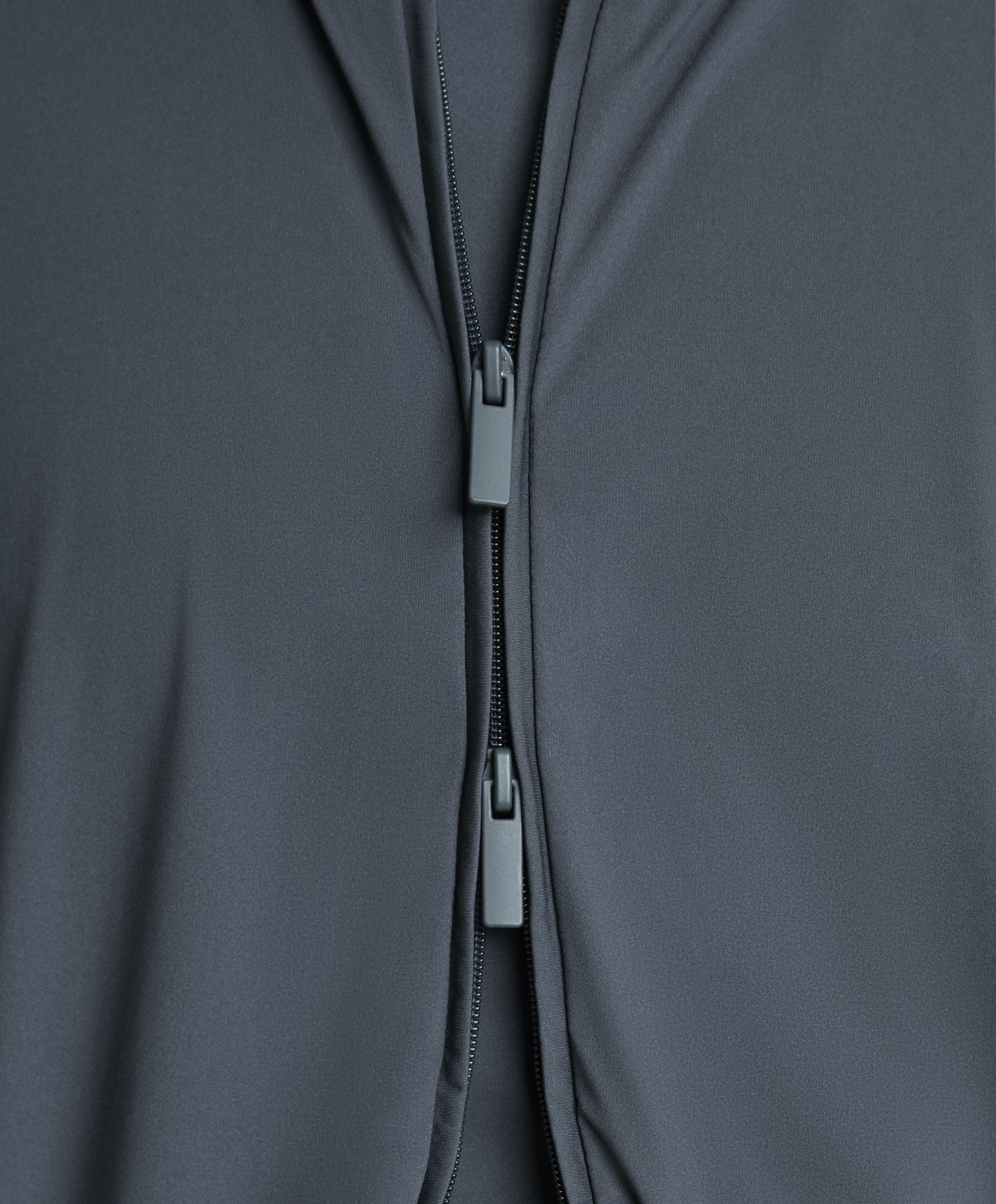 LIGHT TOUCH COOL TOUCH JACKET
