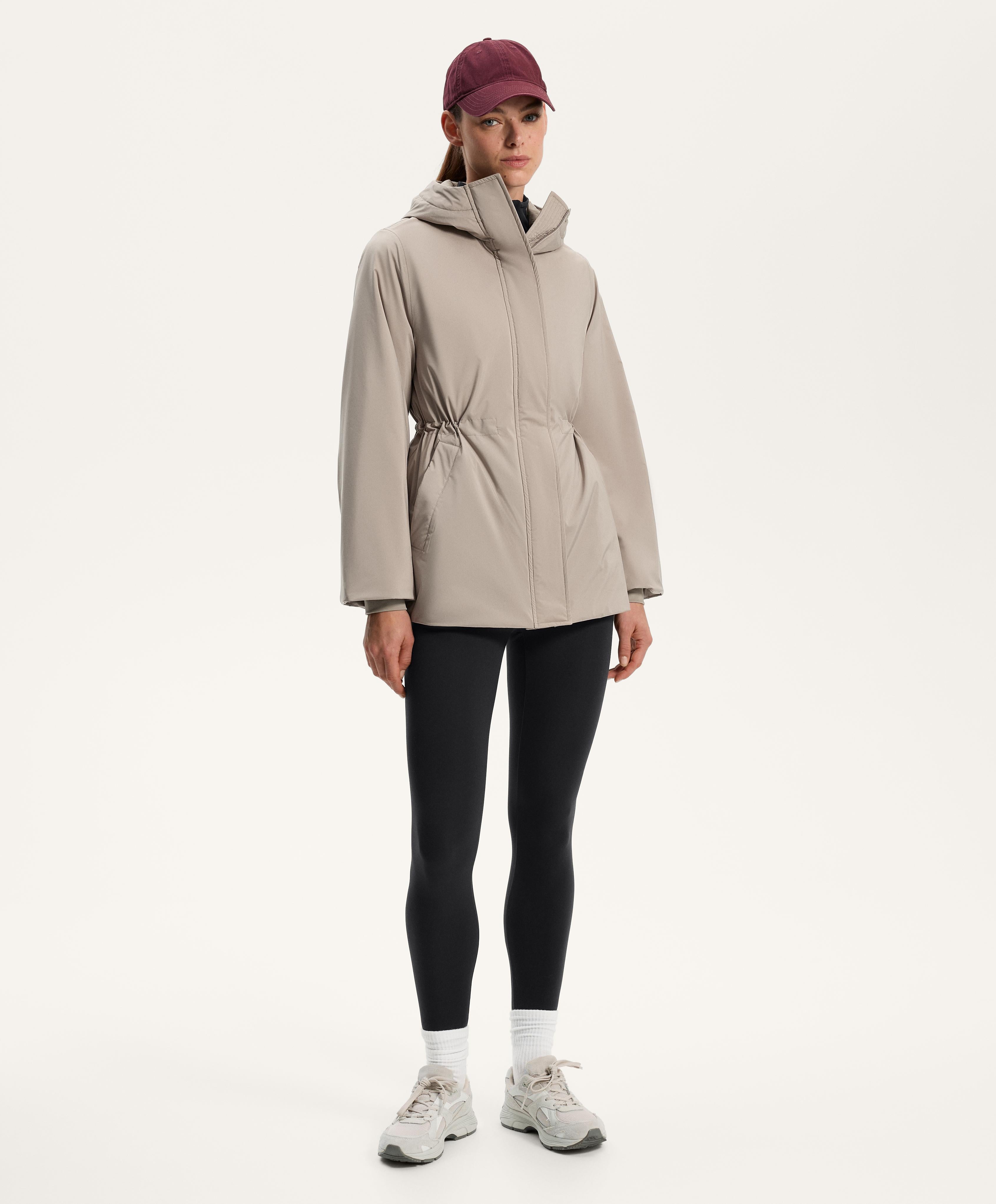 LIGHTWEIGHT 10K THINDOWNTM WATERPROOF PADDED JACKET