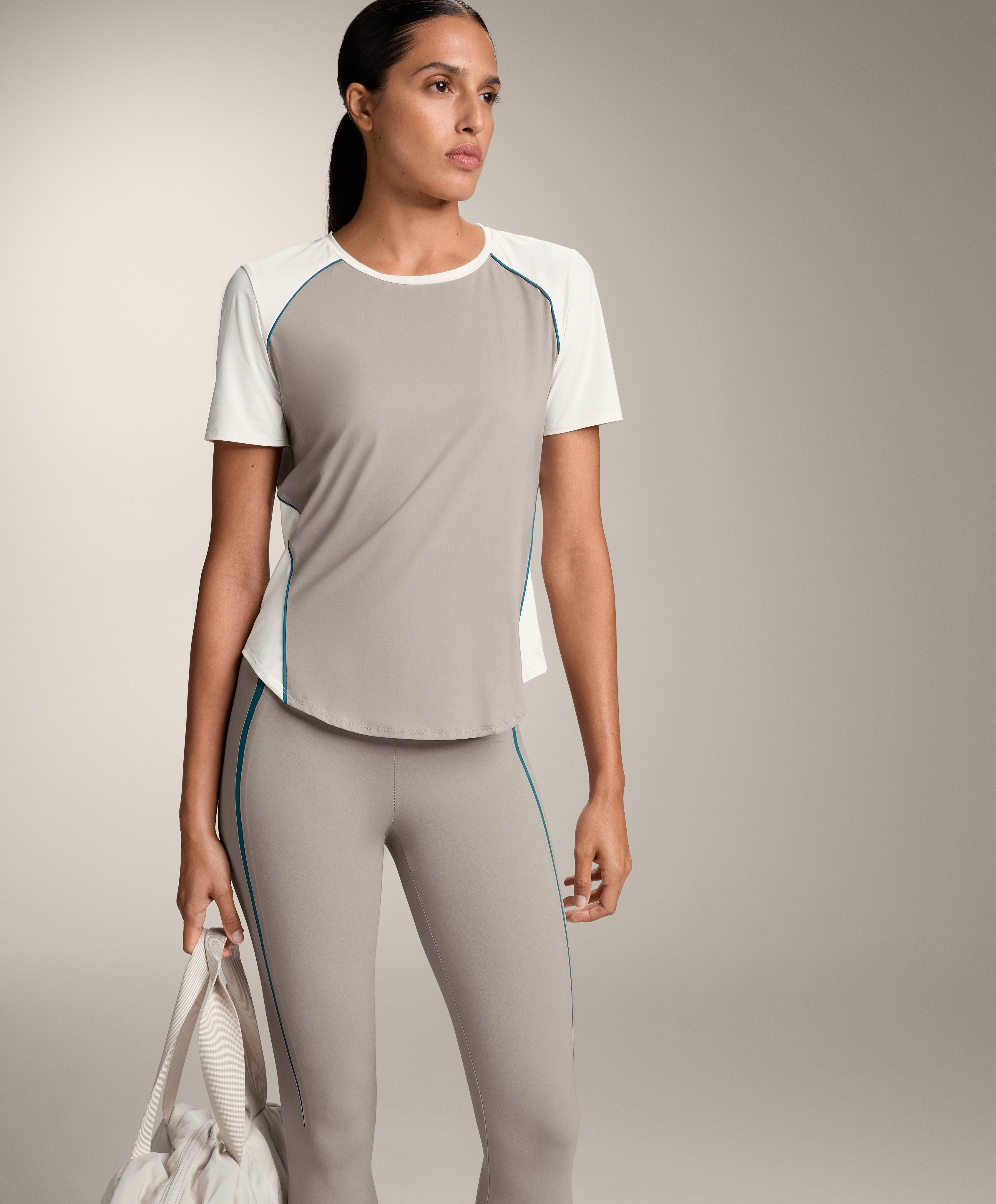 SHORT SLEEVED TECHNICAL LINE T SHIRT