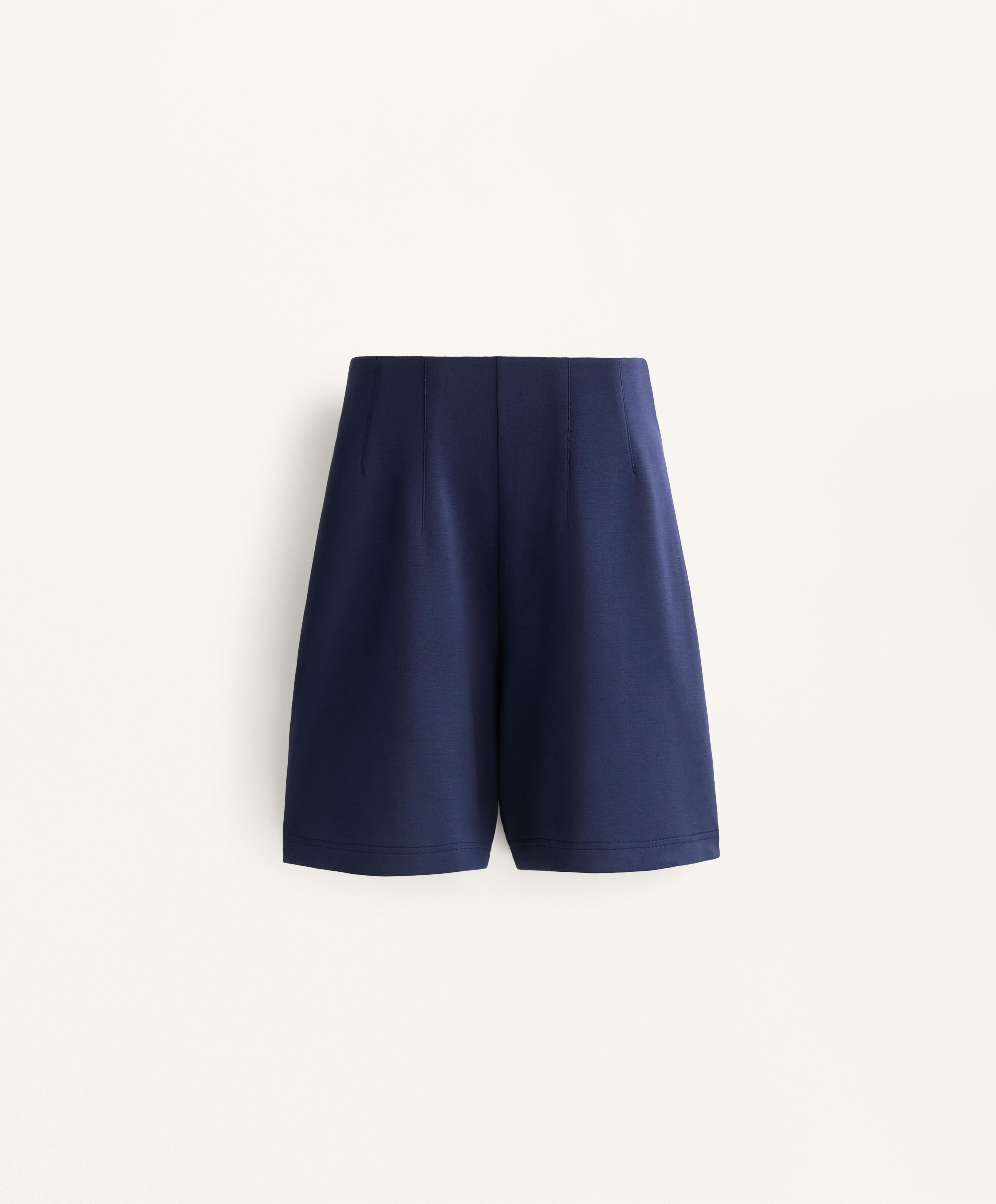 SUPER HIGH WAISTED BERMUDA SHORTS WITH SOFT FEEL MODAL