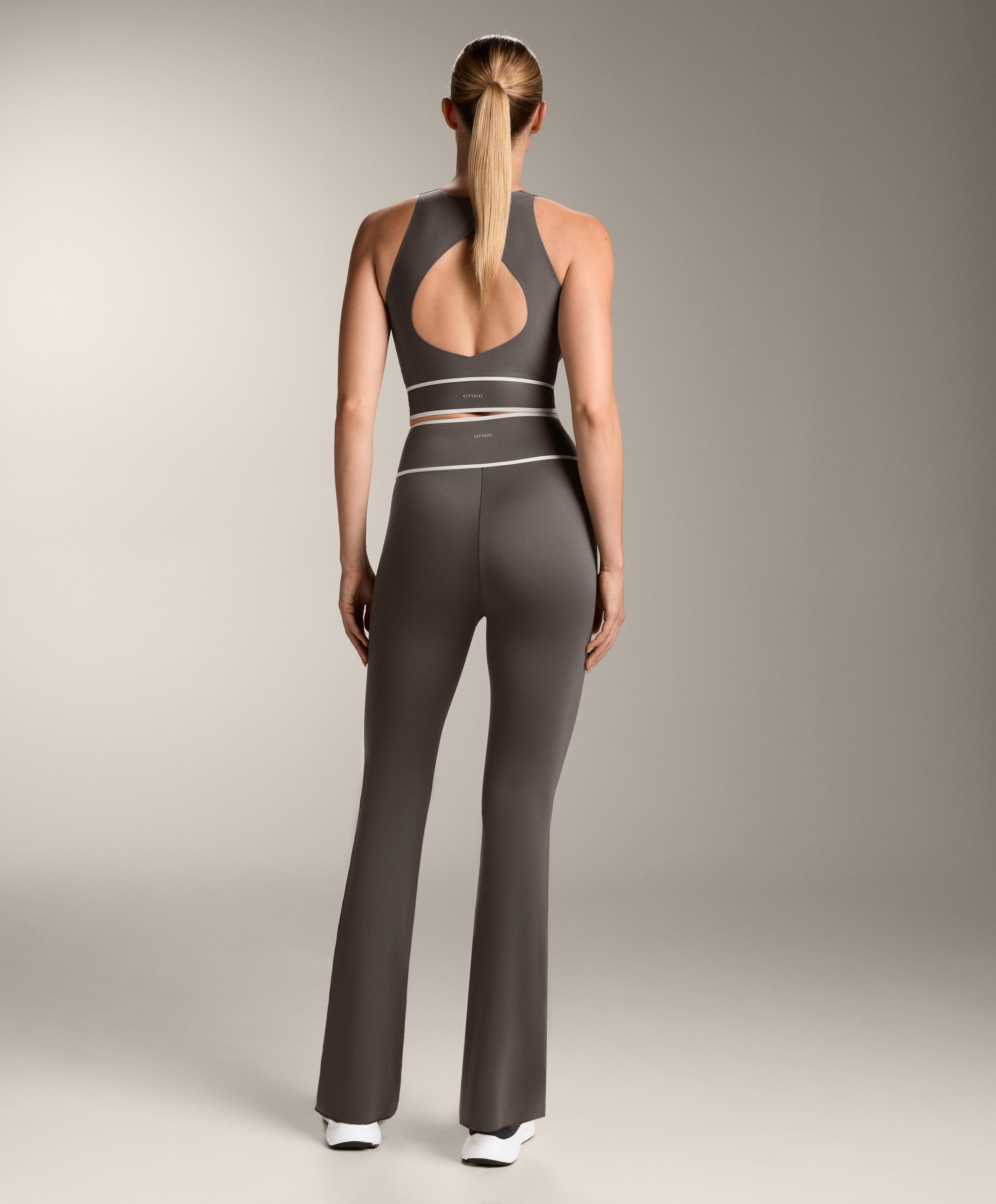 PERFECT ADAPT CROSS V WAIST FLARE TROUSERS