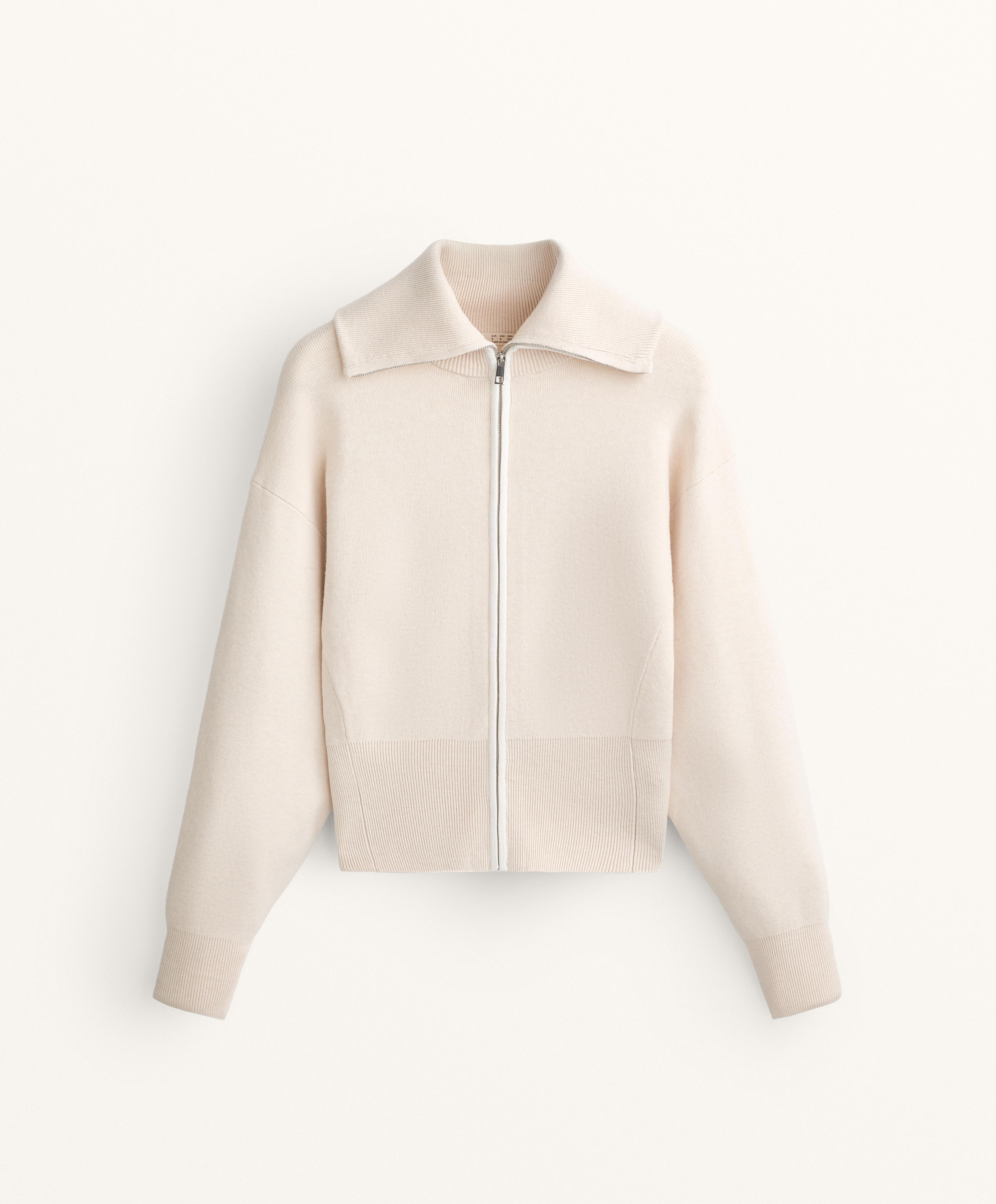 HIGH COLLAR KNIT JACKET WITH CONTRAST PIPING