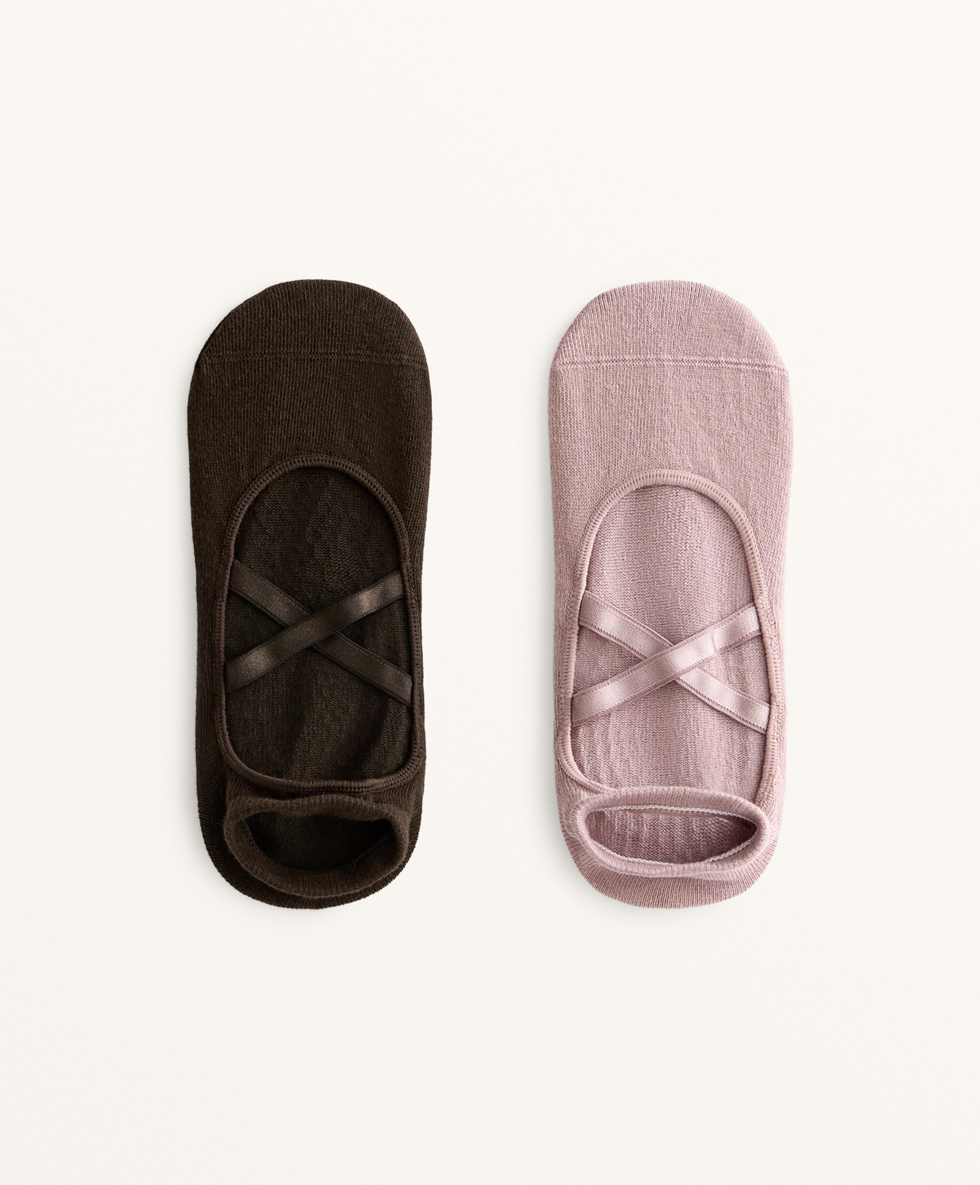 2 PAIRS OF COTTON BLEND YOGA AND PILATES SOCKS WITH CROSSED STRAPS