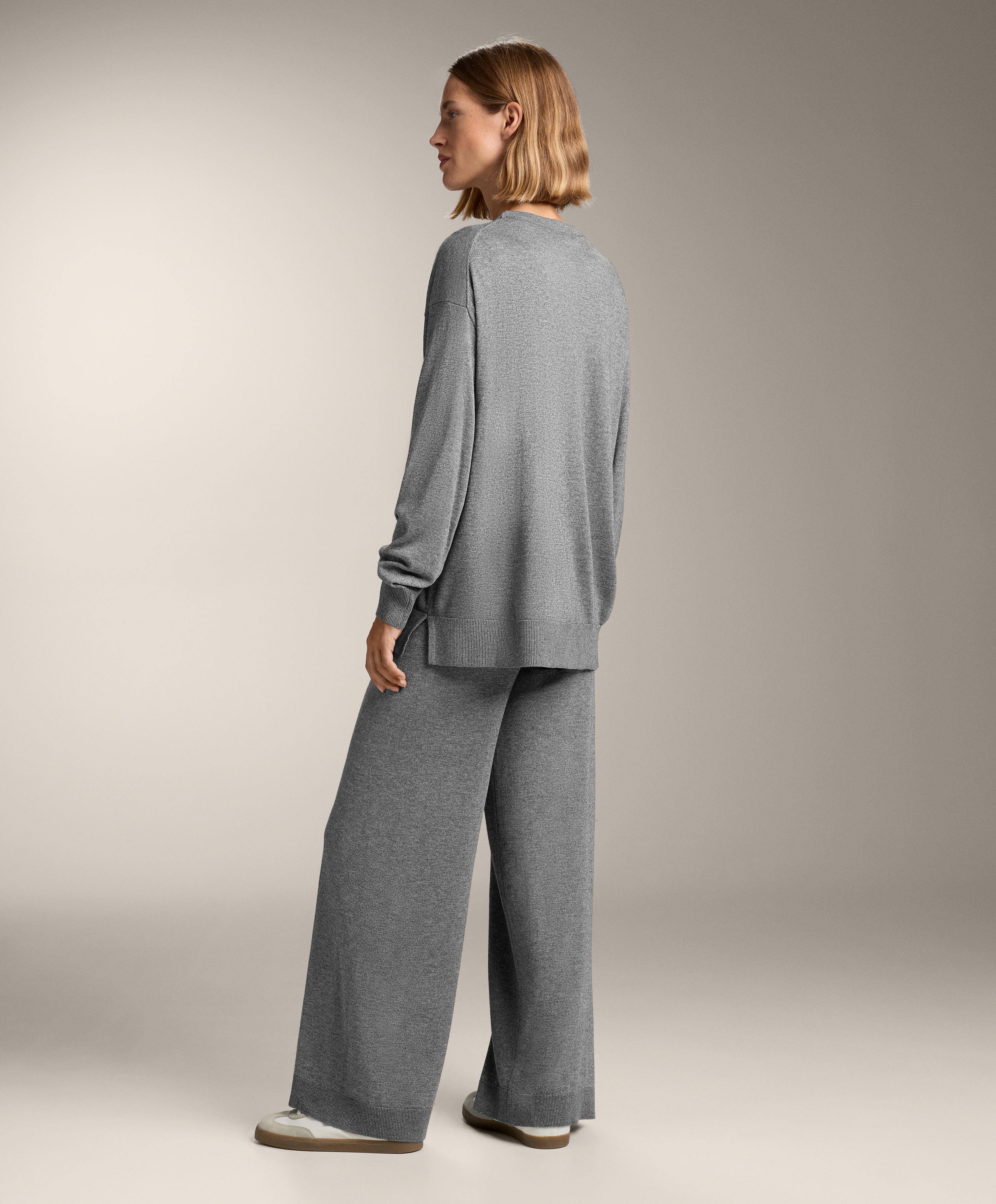 ROUND NECK KNIT JUMPER 10% CASHMERE