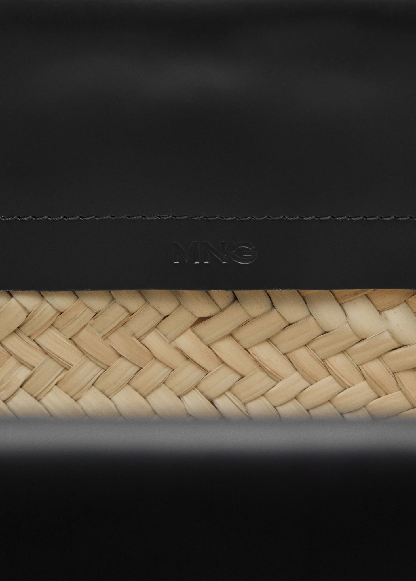 Small Natural Fibre Basket With Leather Fringes Black