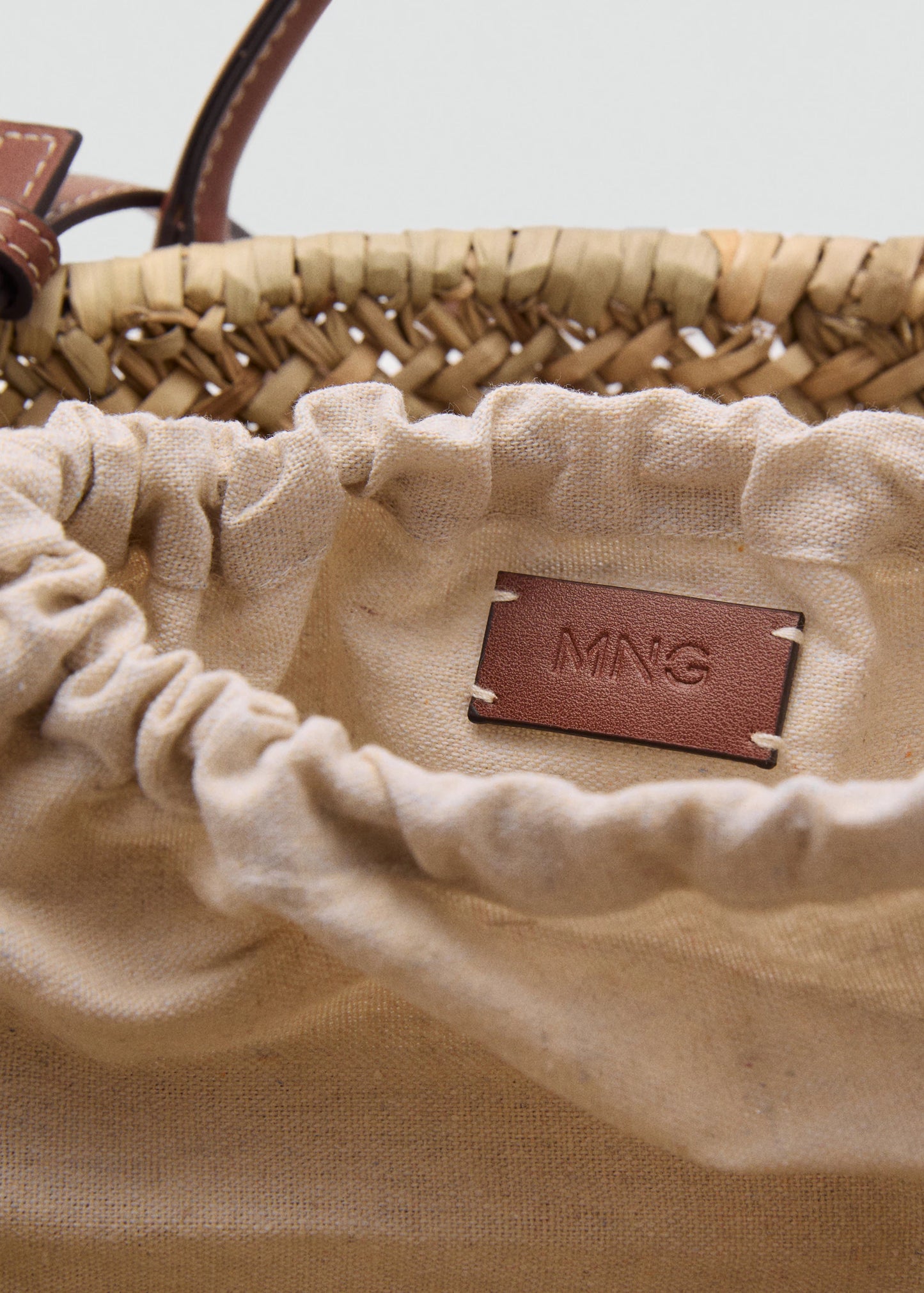 Small Natural Fibre Basket Leather