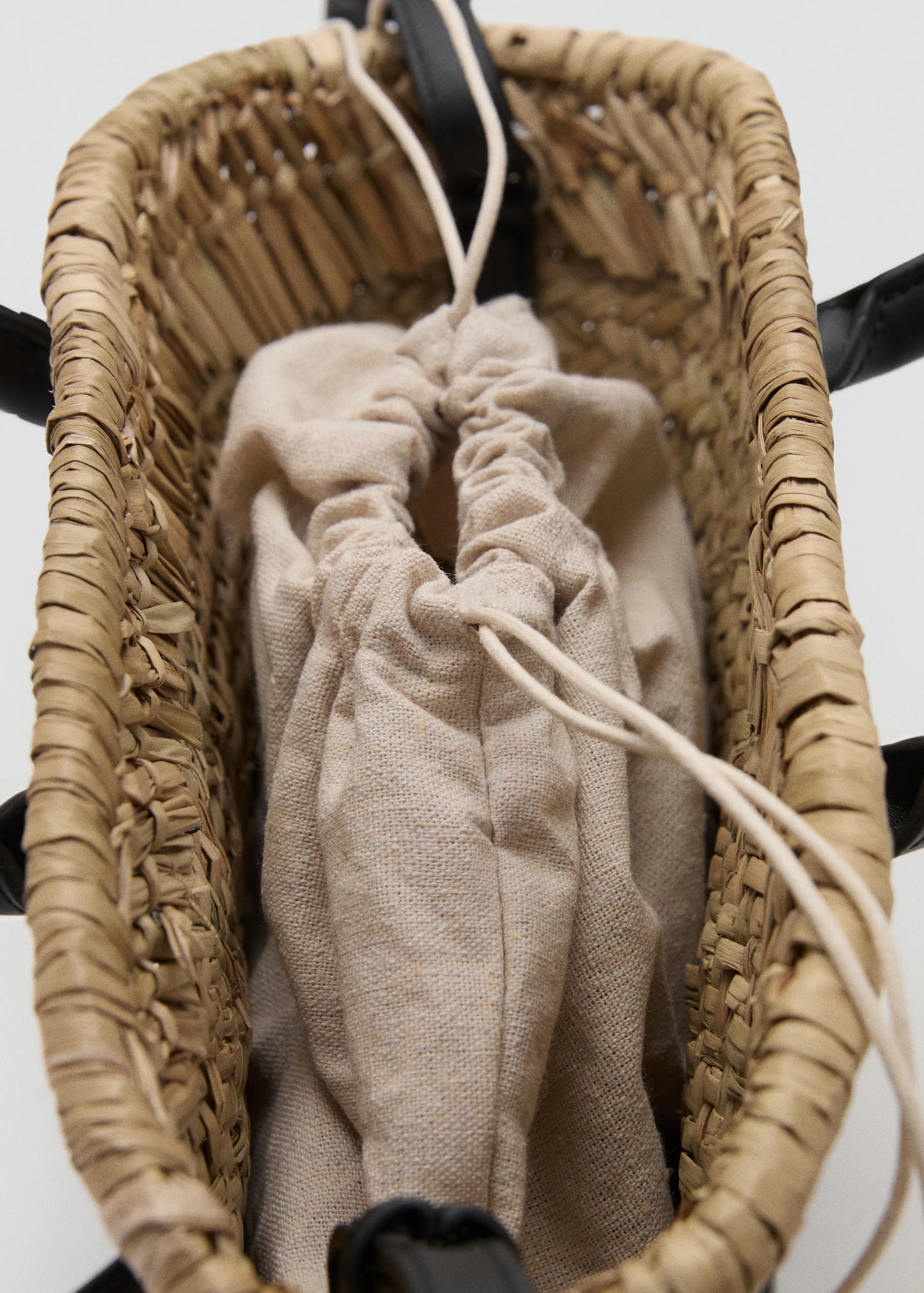 Small Natural Fibre Basket Black