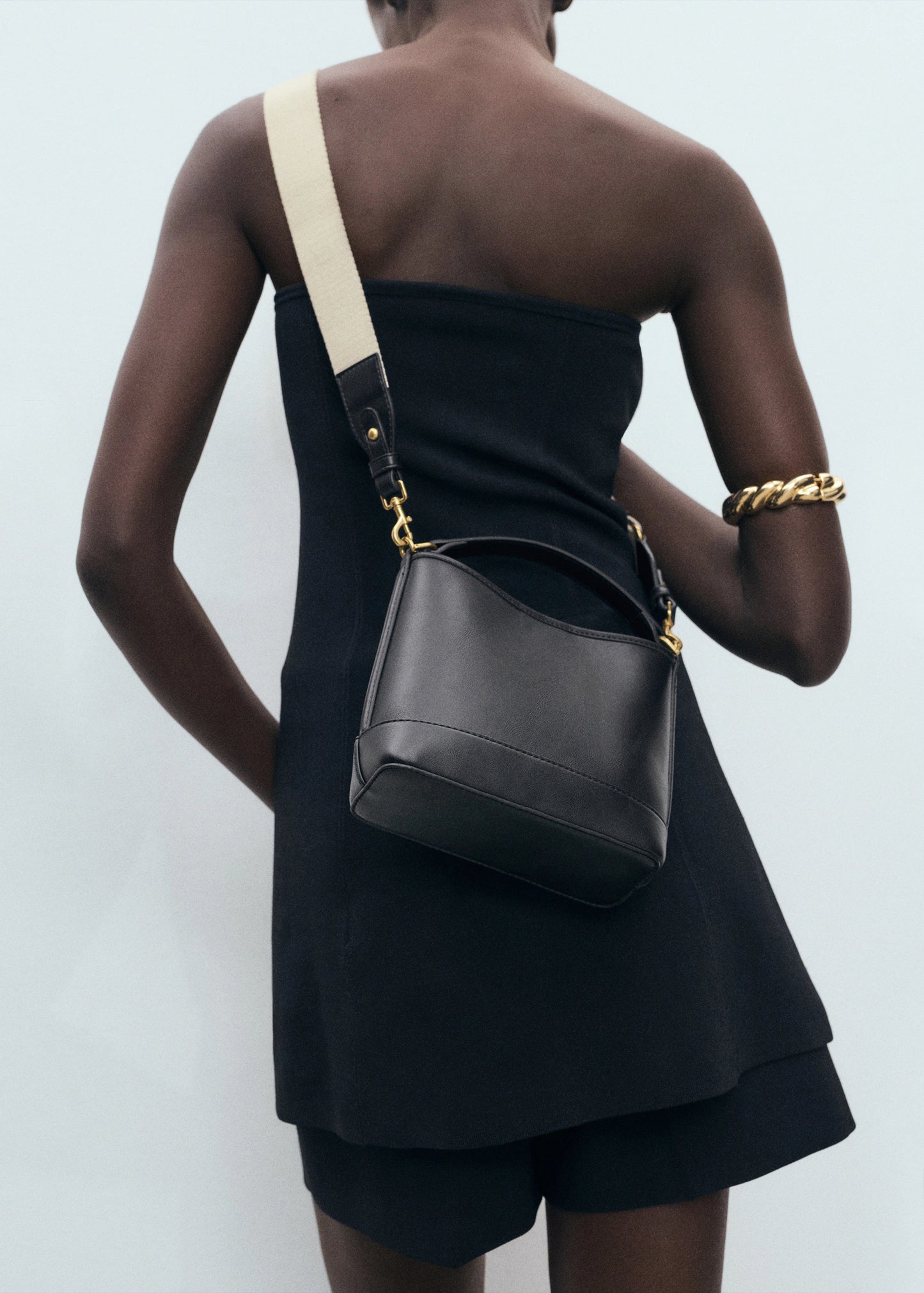 Small Bucket Bag Black