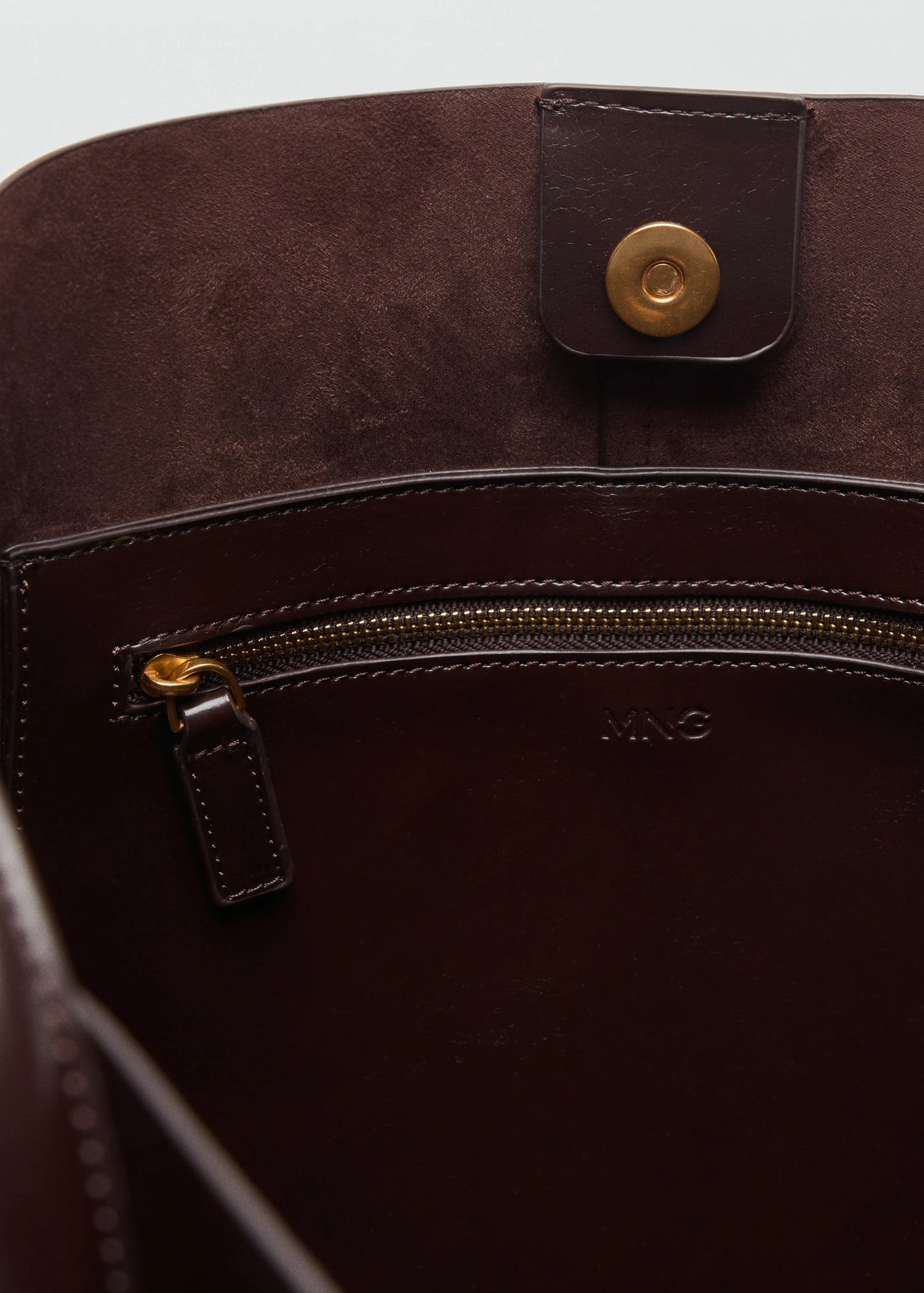 Shiny Shoulder Bag Chocolate