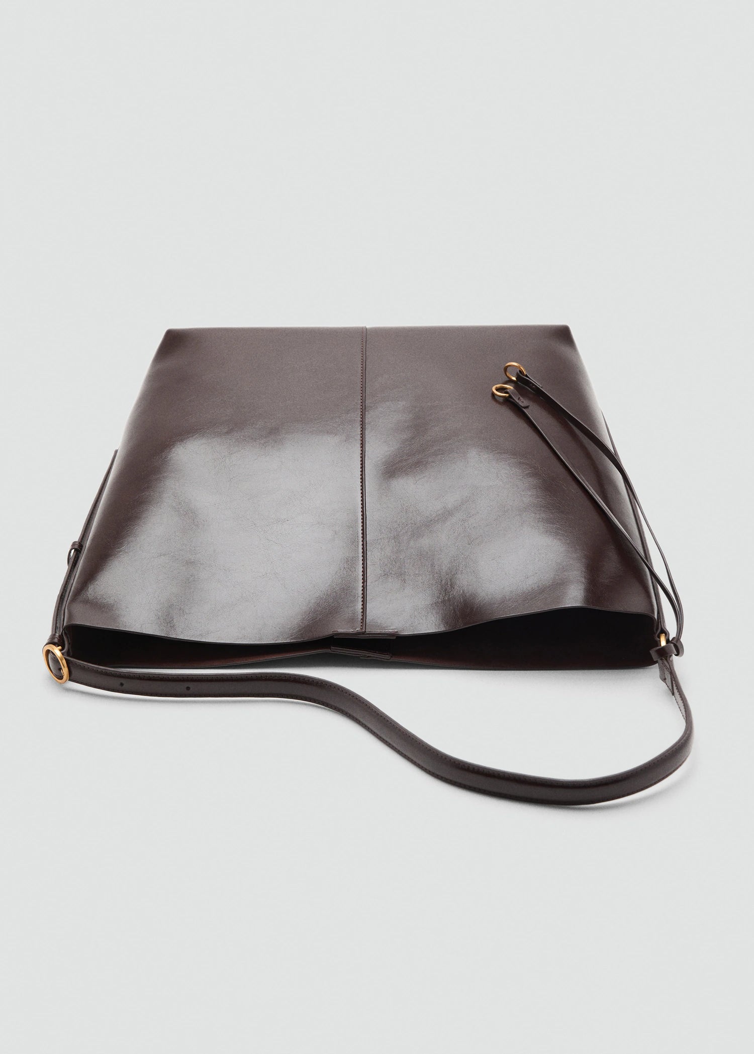 Shiny Shoulder Bag Chocolate