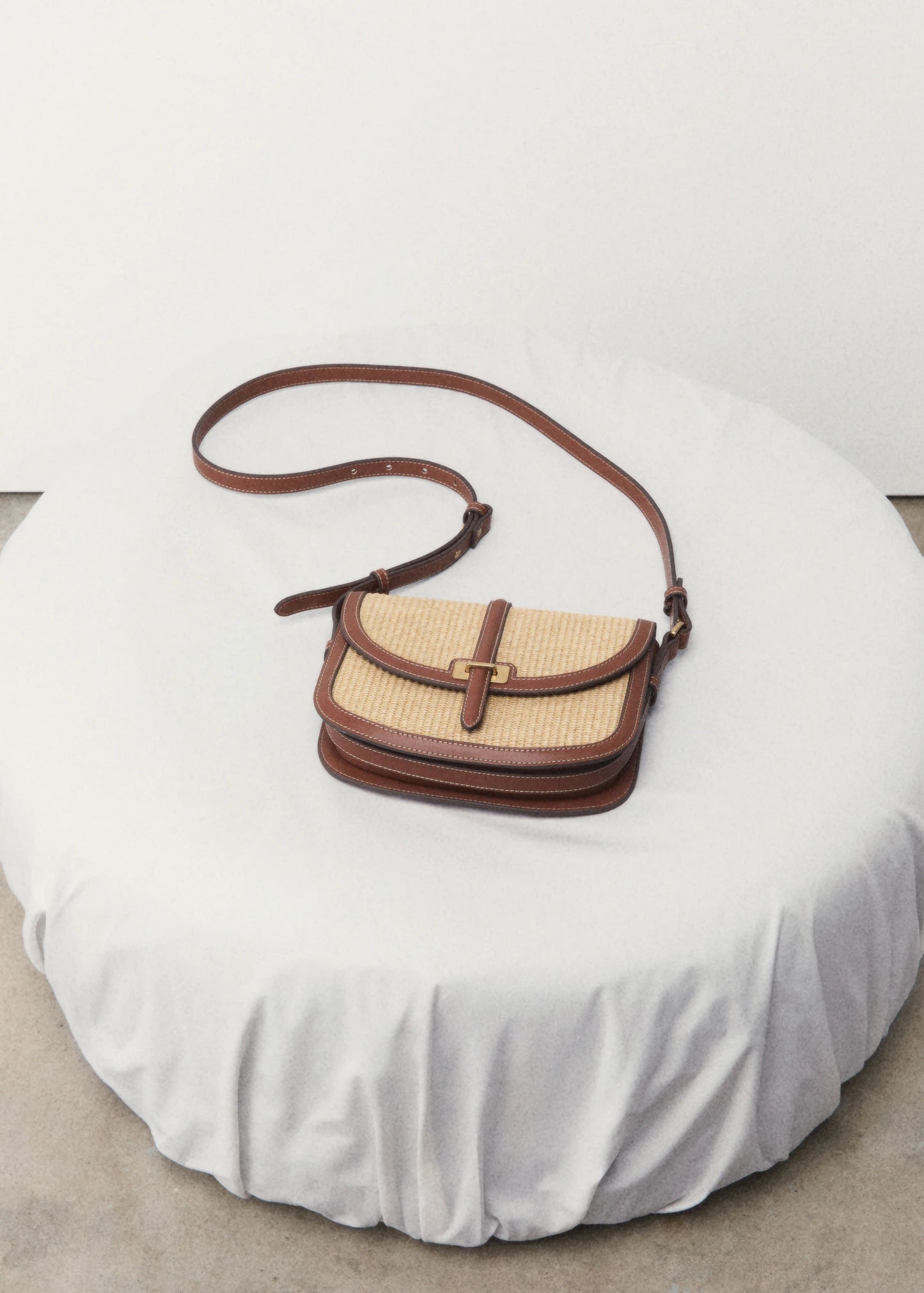 Raffia Effect Shoulder Bag Leather