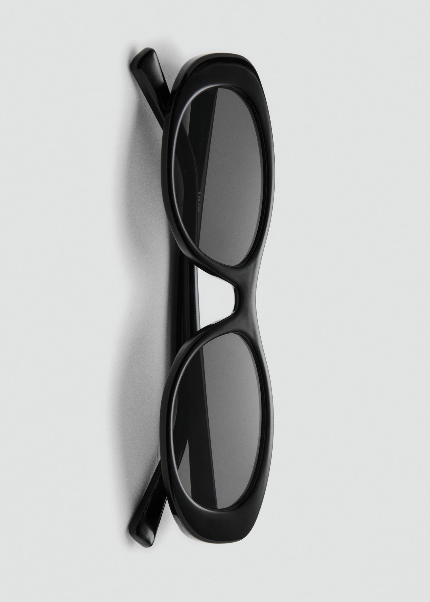 Oval Frame Sunglasses Black