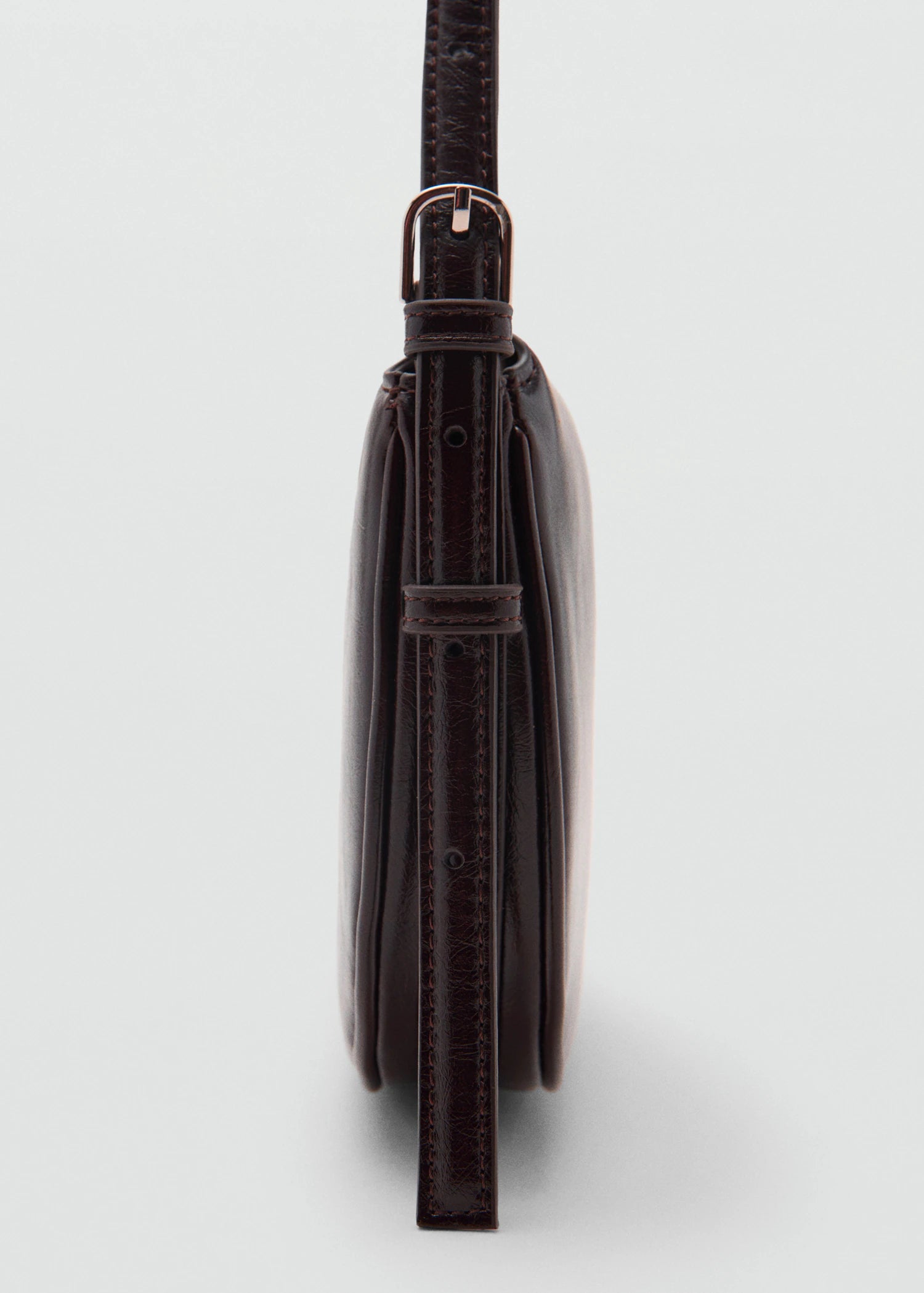 Oval Shoulder Bag With Flap Chocolate