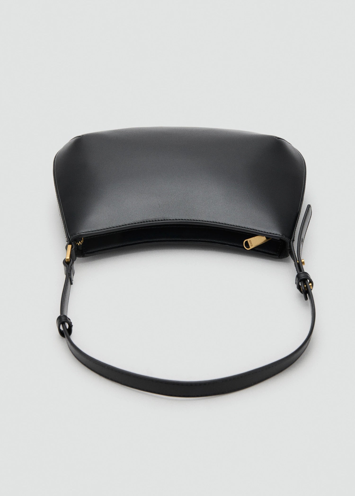 Oval Shoulder Bag Black