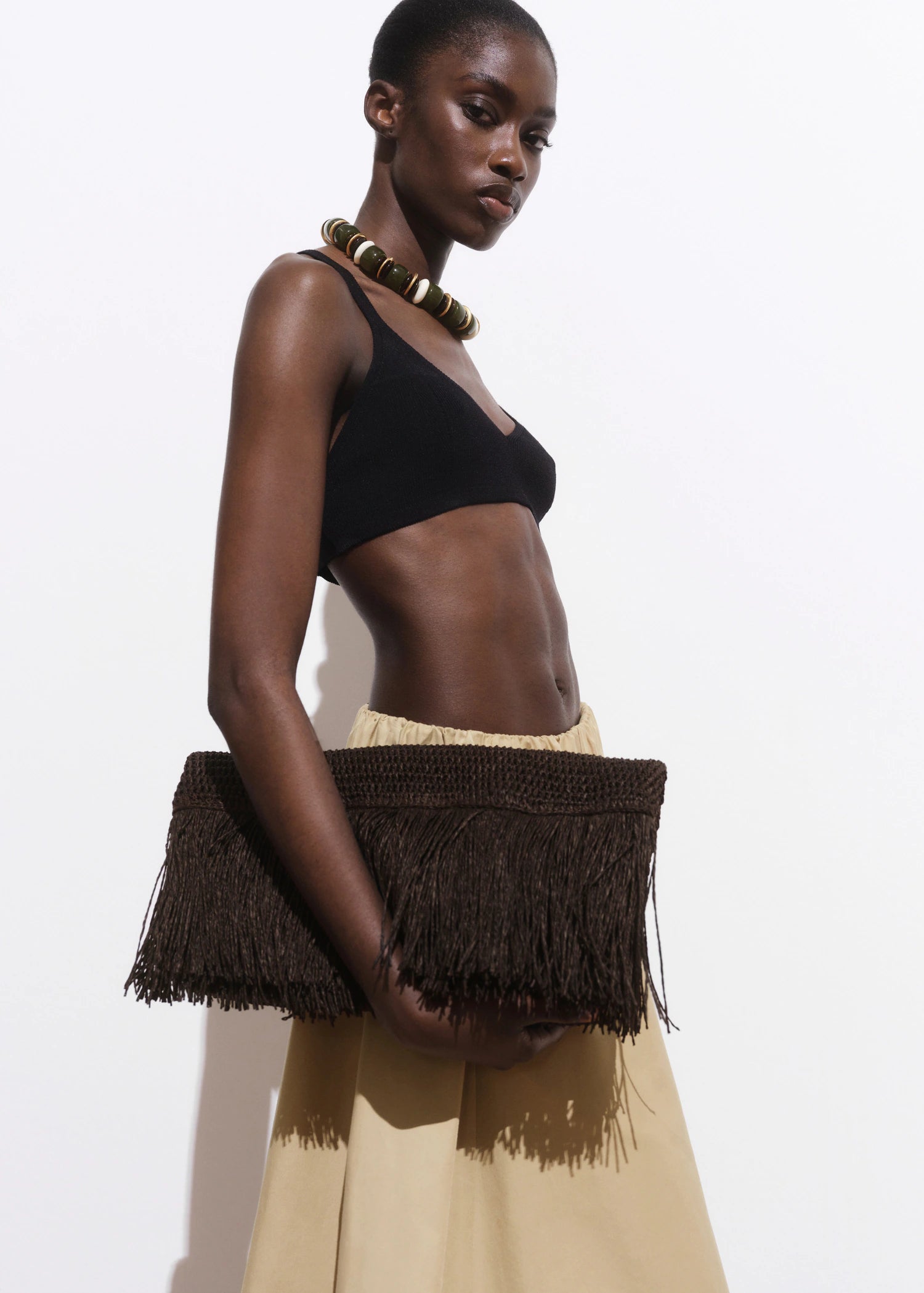 Natural Fibre Handbag With Fringes Chocolate