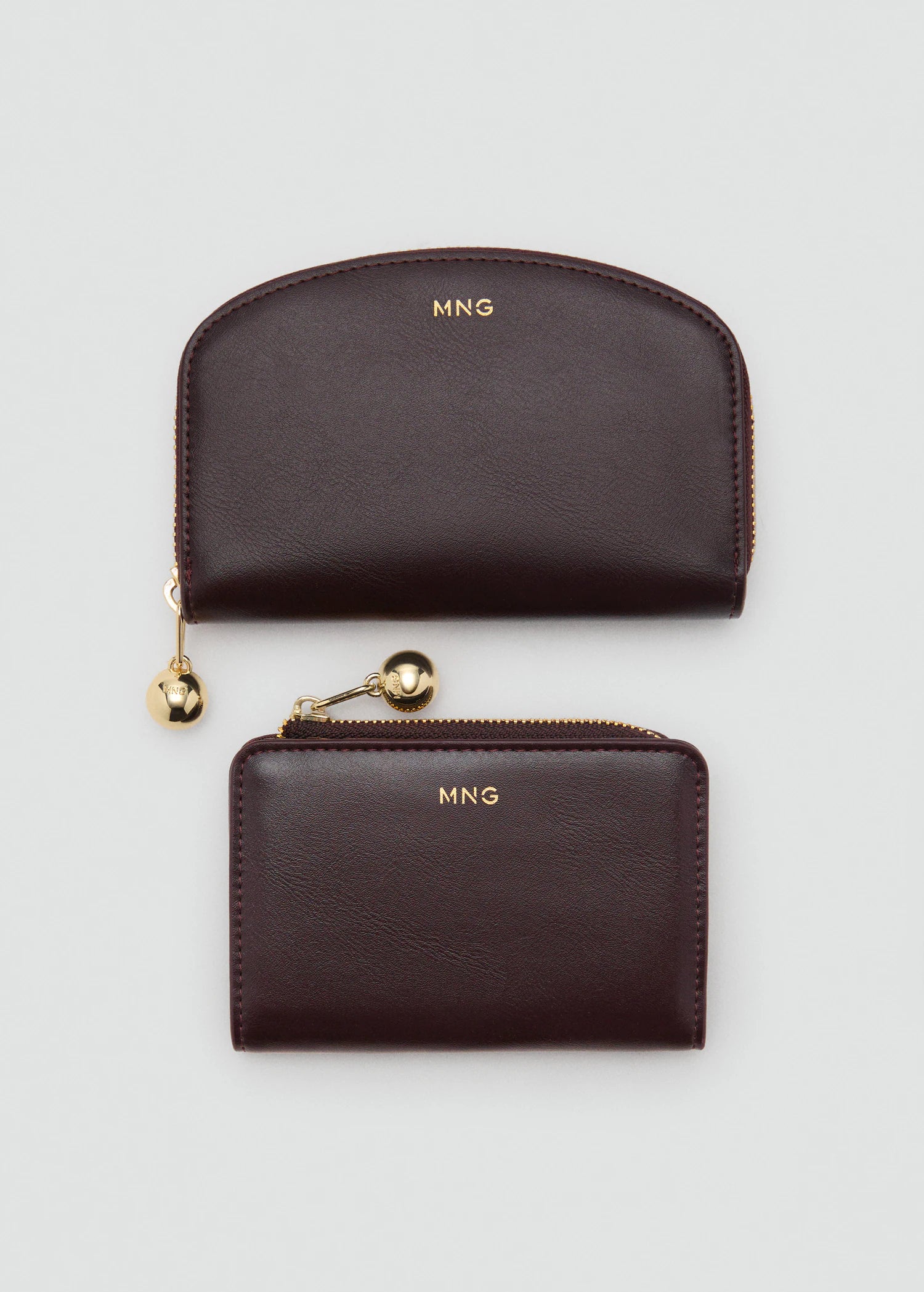 Medium Wallet With Mini Bead Embellishment Chocolate