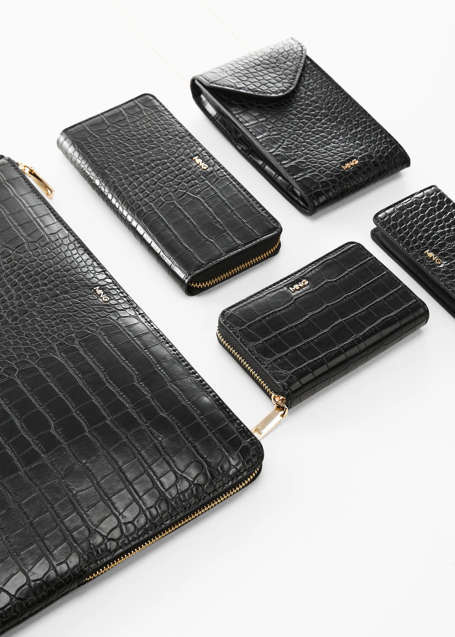 Crocodile Mobile Case Black
