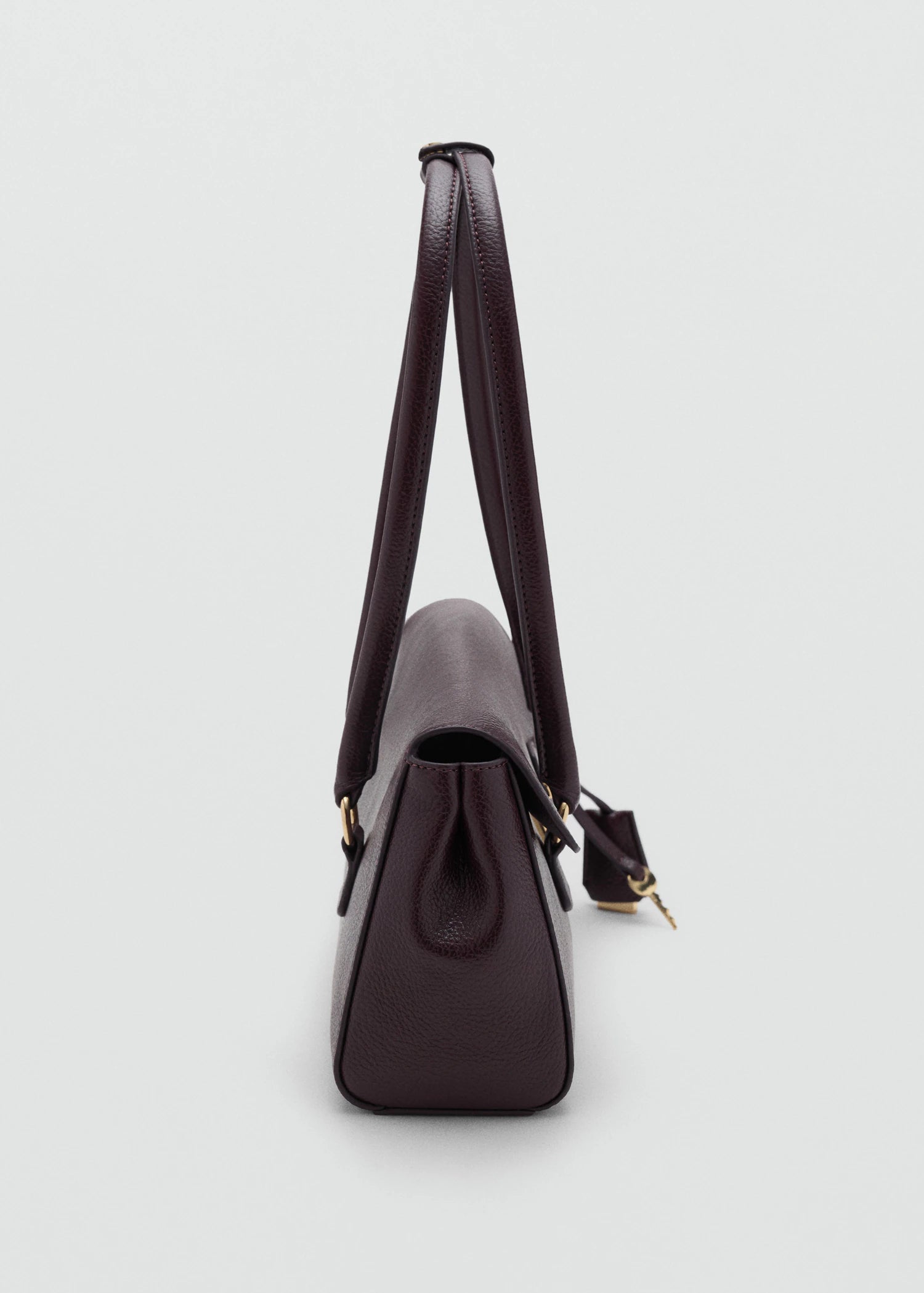 City Shoulder Bag With Flap Burgundy