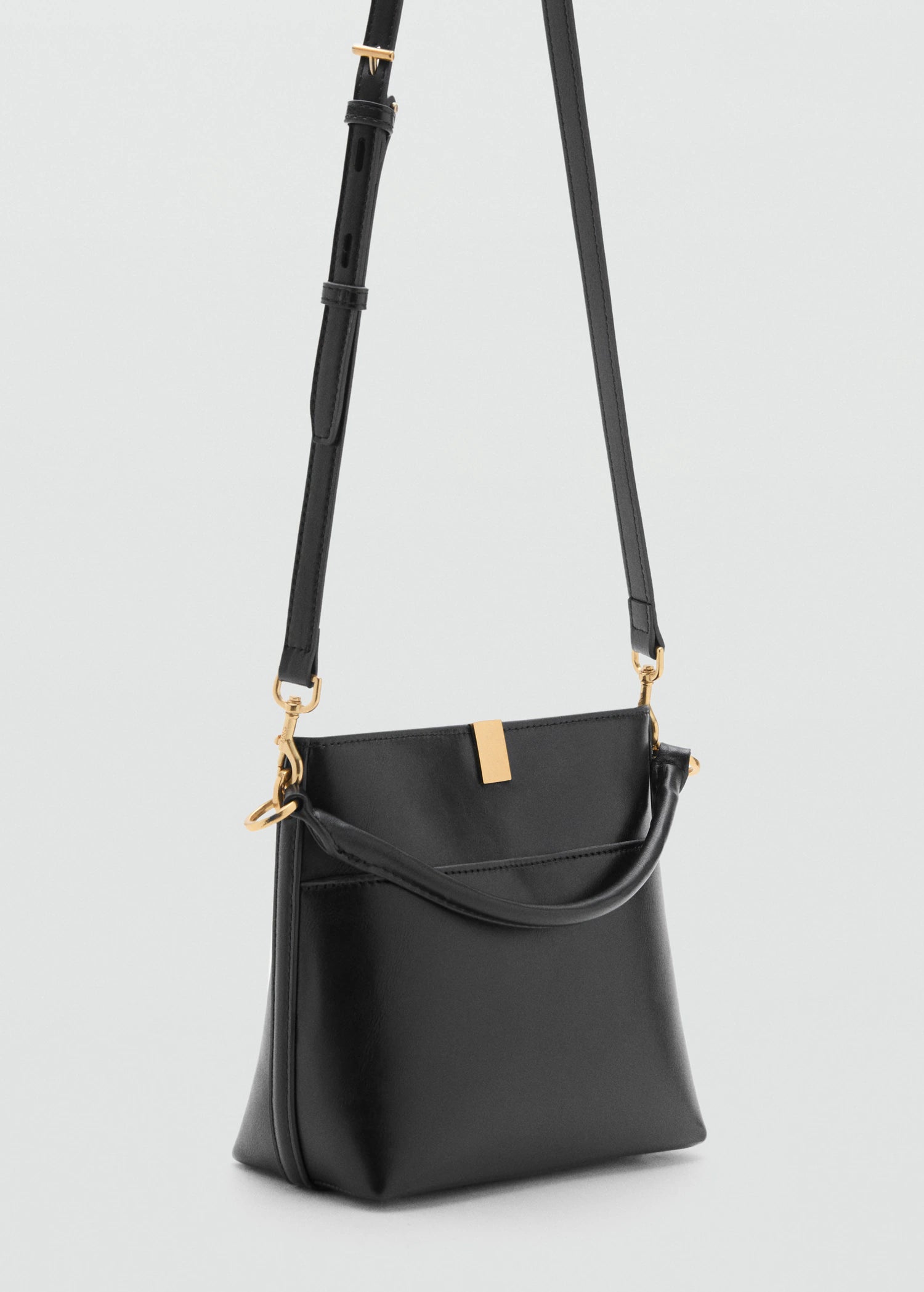 Bucket Bag With Metal Detail Black