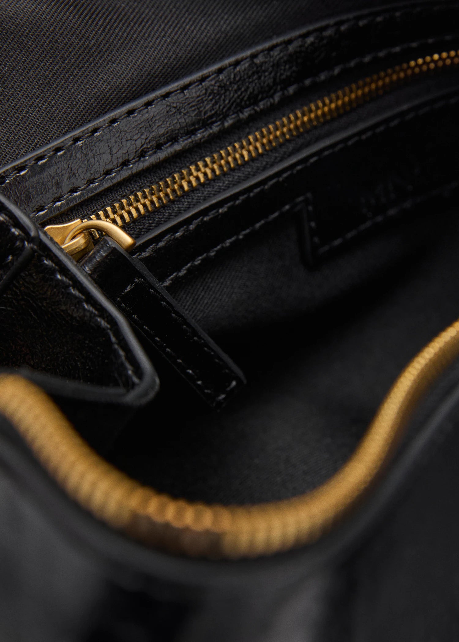 Bowling Shoulder Bag With Charm Black