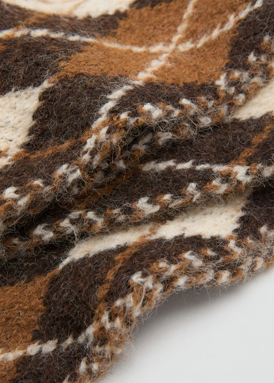 Argyle Patterned Knit Scarf Brown