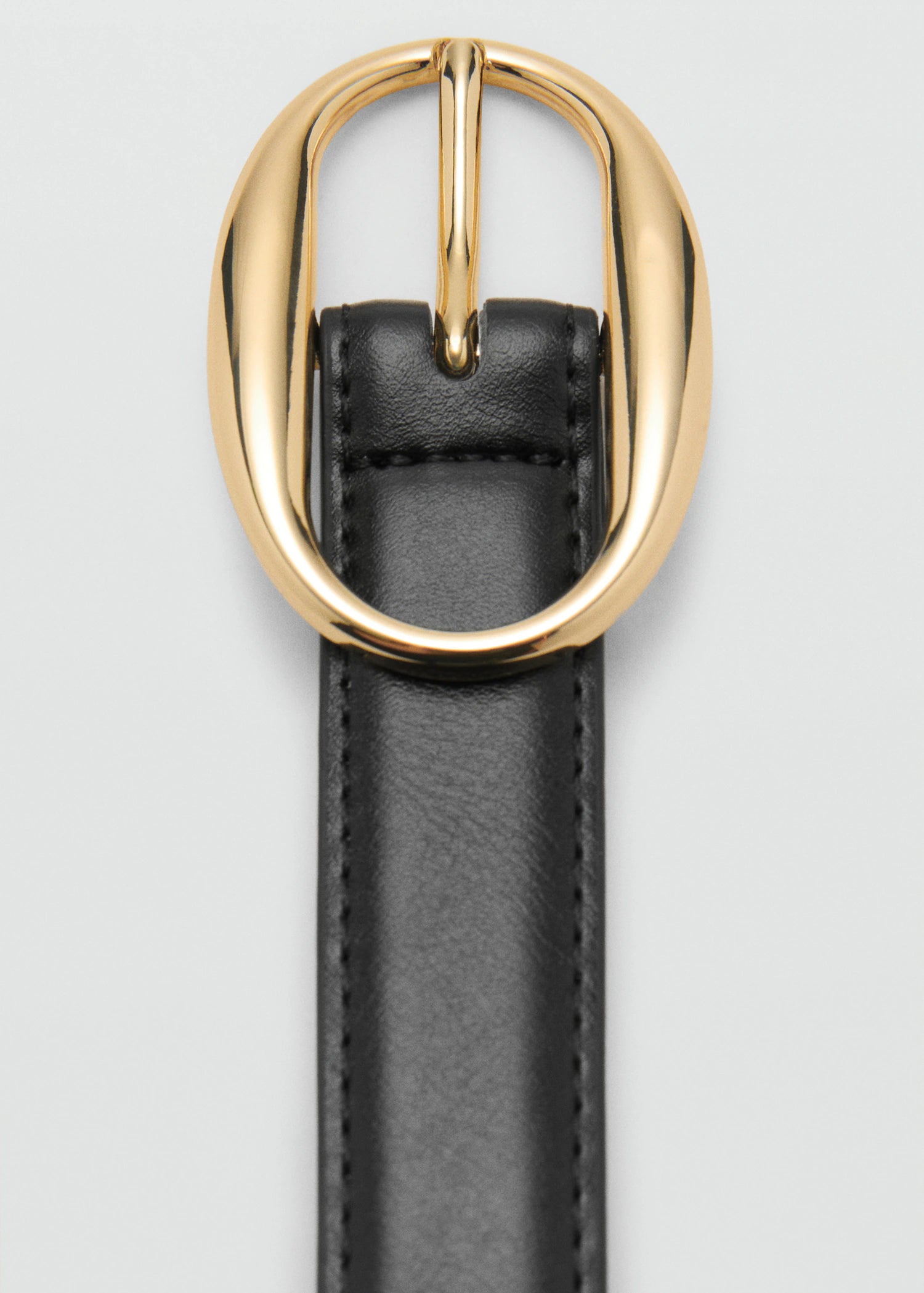 Oval Buckle Belt