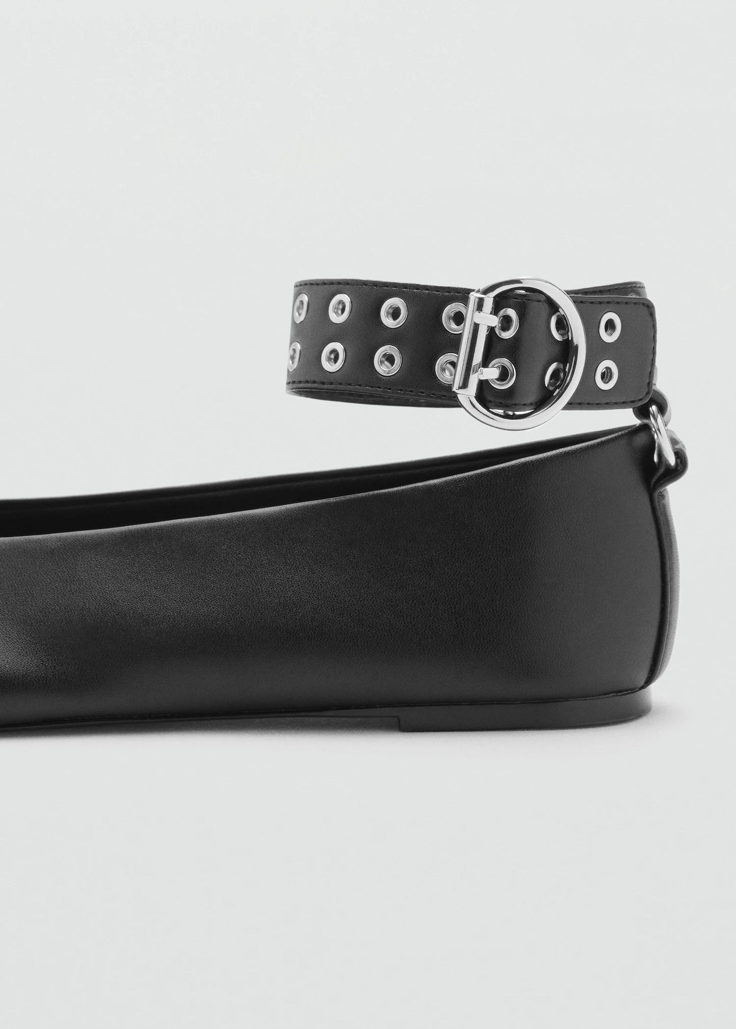 Ballet Flats With Eyelet Strap