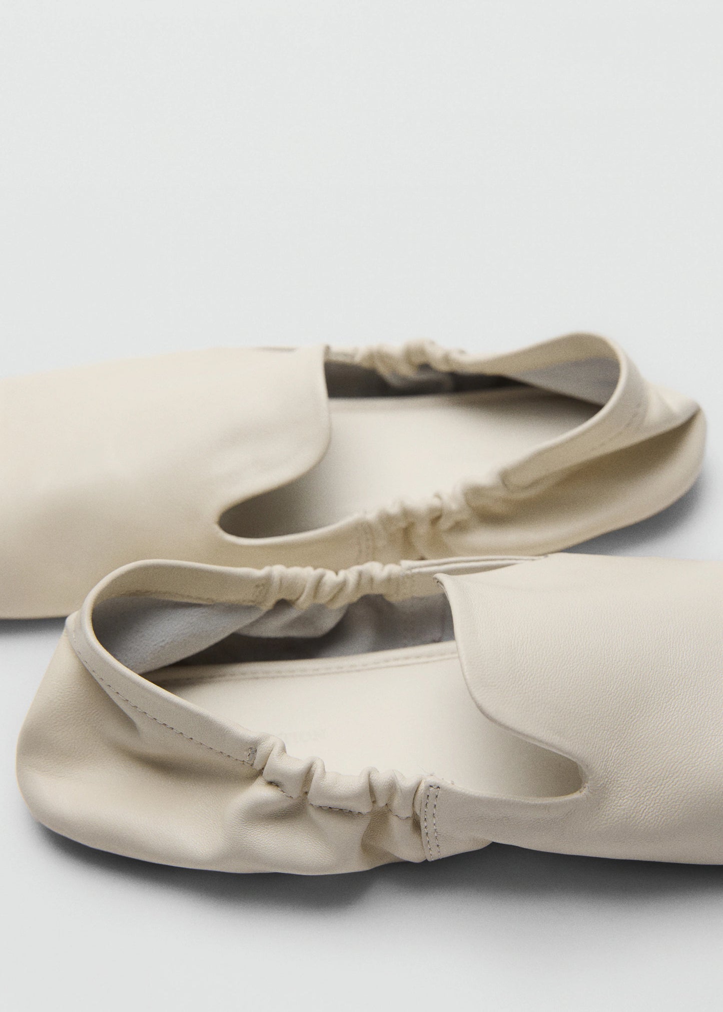 Gathered Leather Shoes