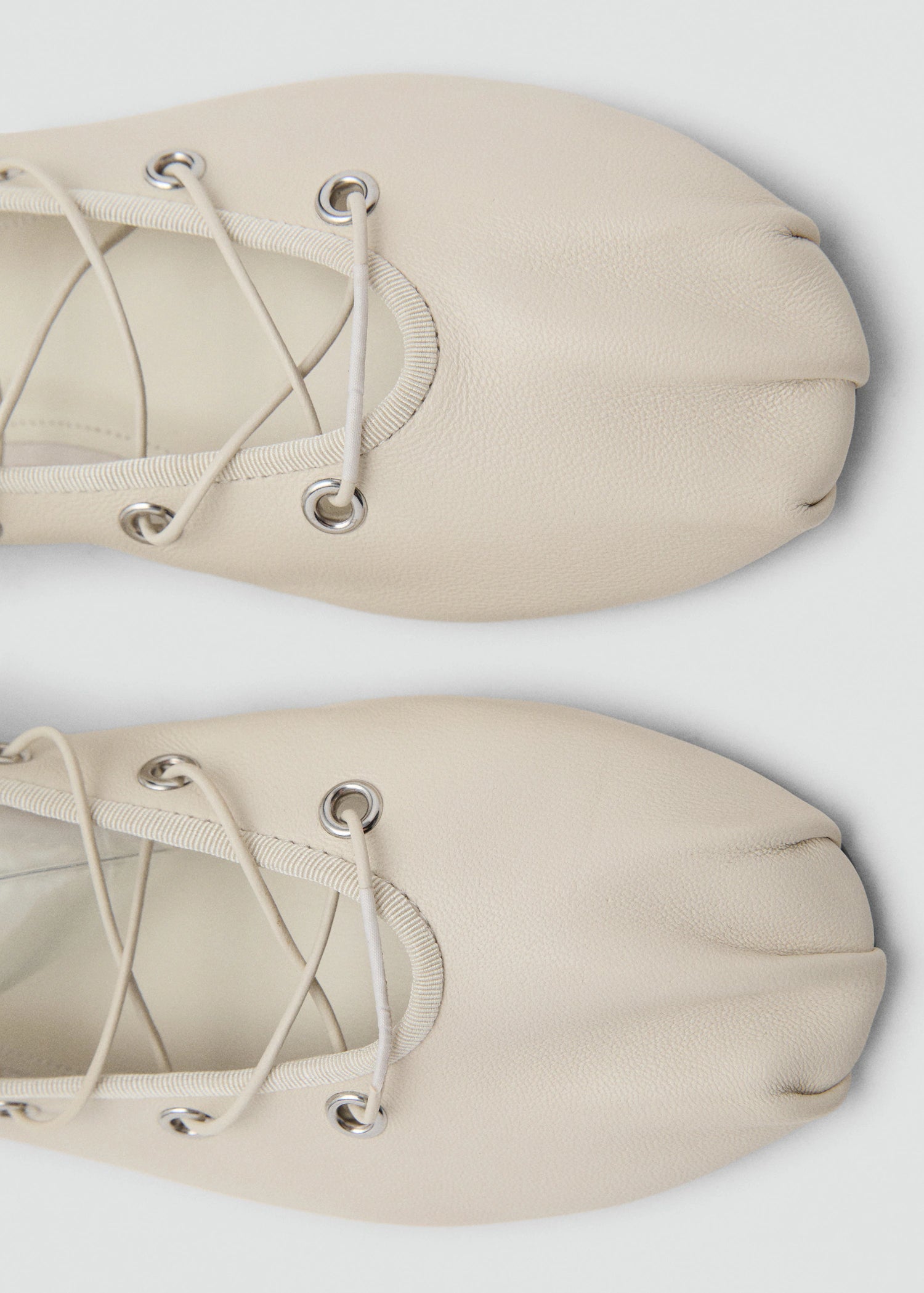 Leather Ballet Flats With Crossed Straps