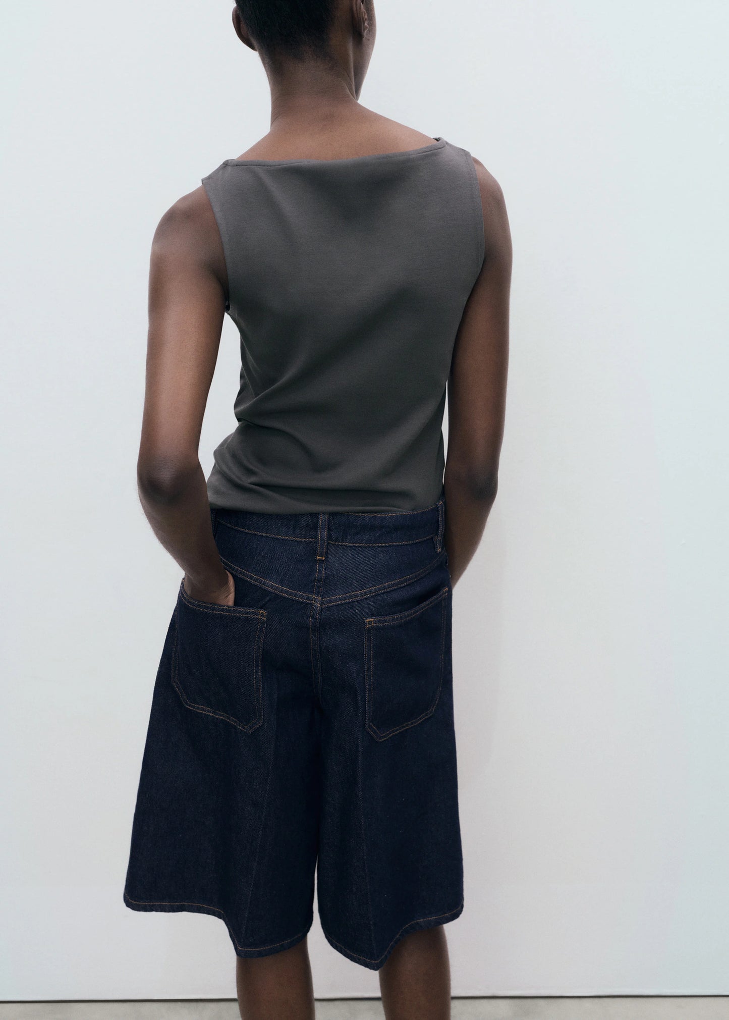 Boat Neck Strapless Top