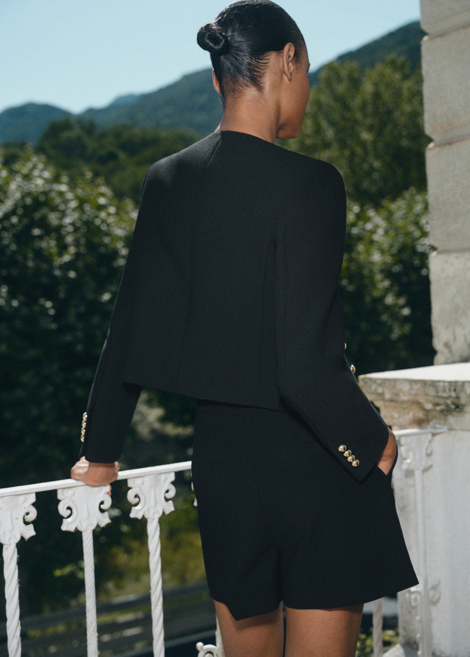 Buttoned Cropped Jacket