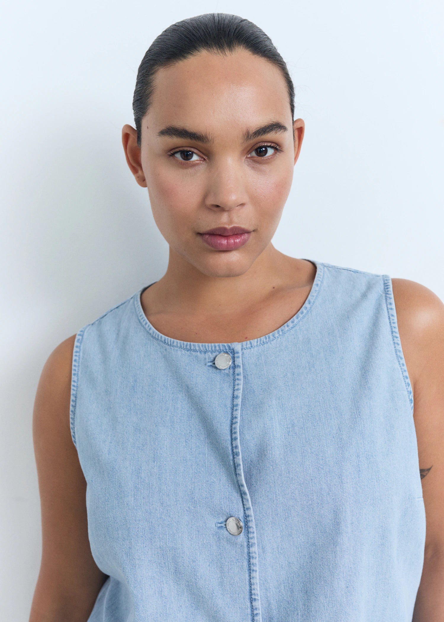 Buttoned Denim Gilet