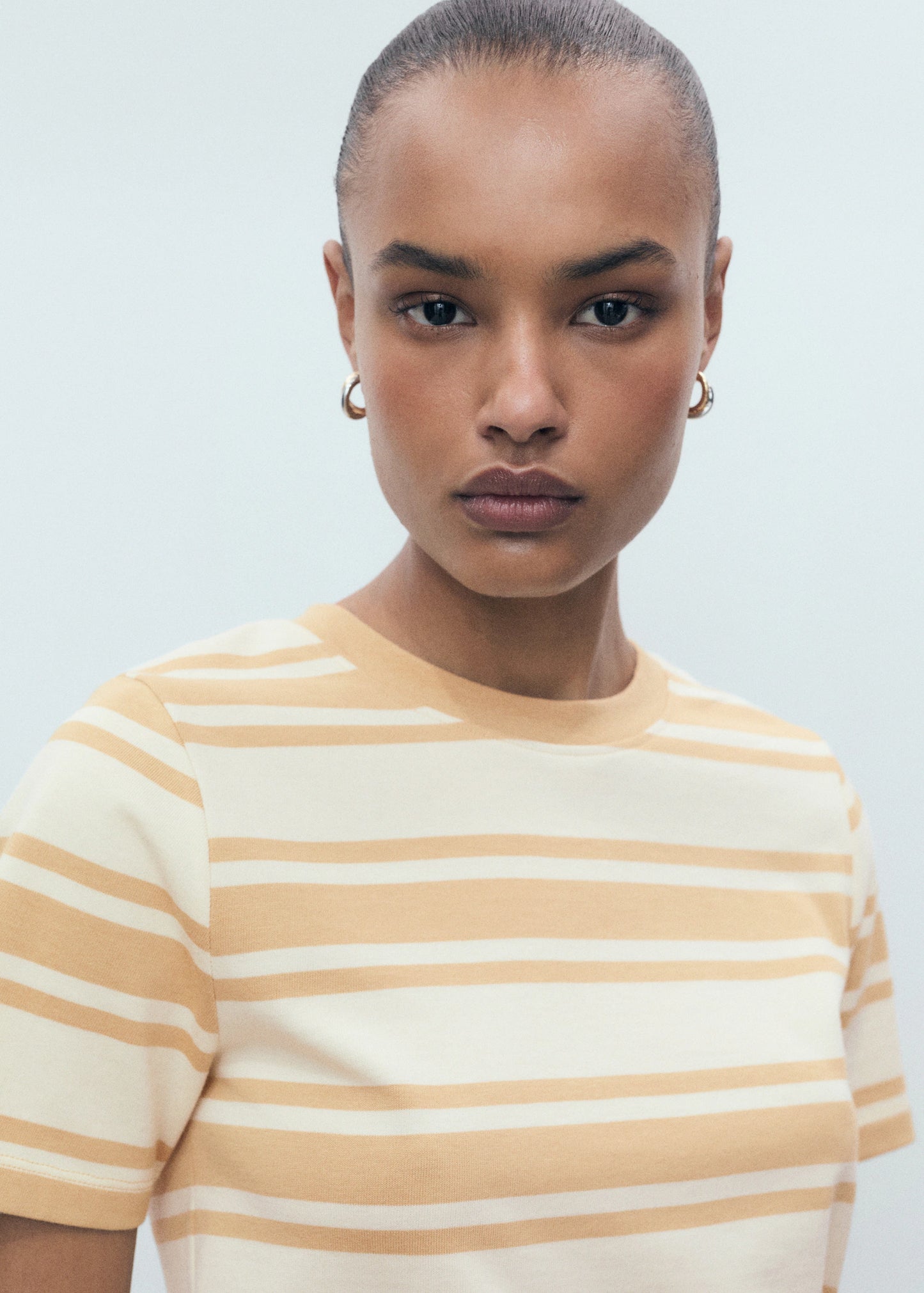 Contrasting Collar Cotton T Shirt